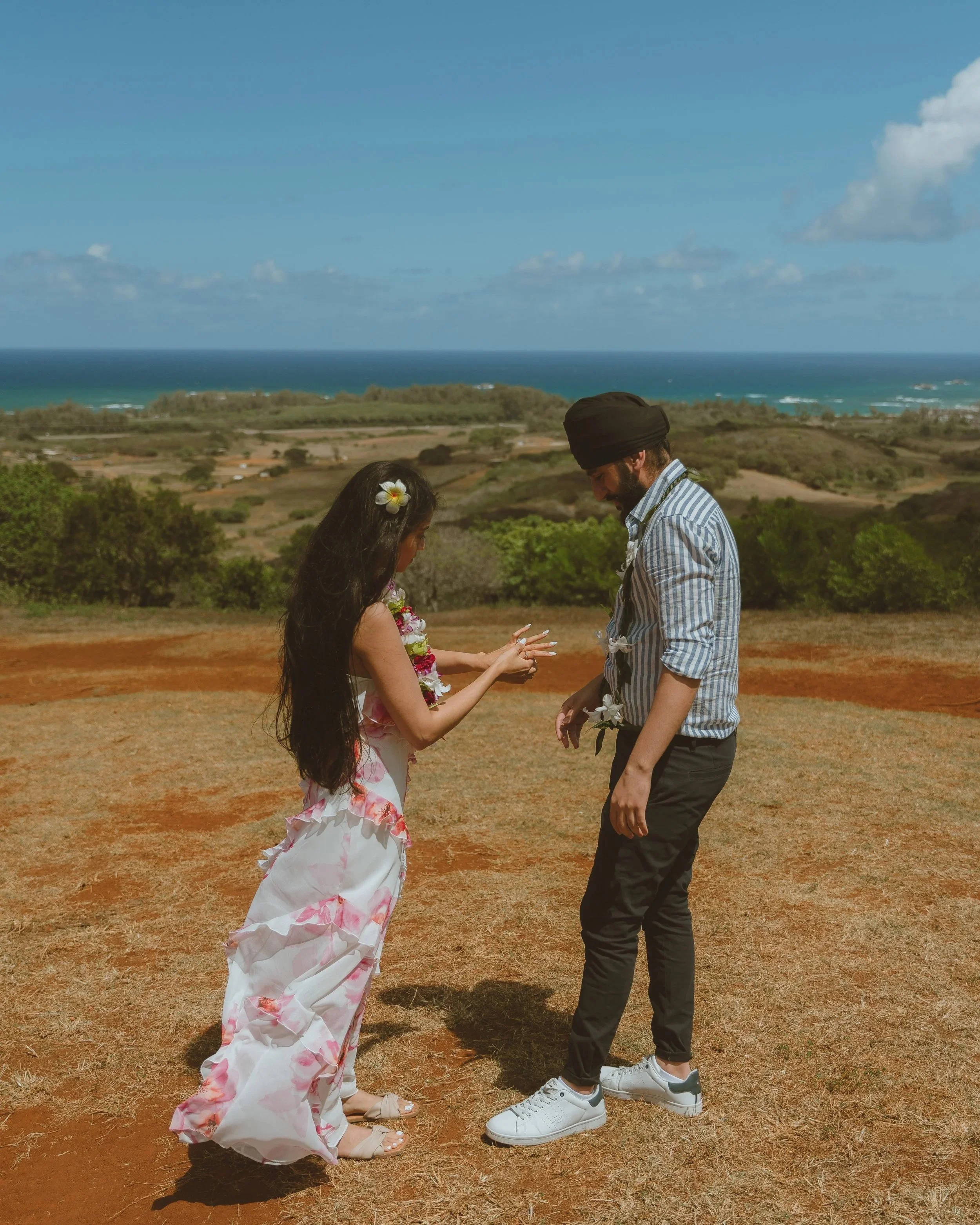 KaranAnnie2-PROPOSAL-ENGAGEMENT-OAHU-HAWAII-COUPLE-PORTRAIT_021.jpg