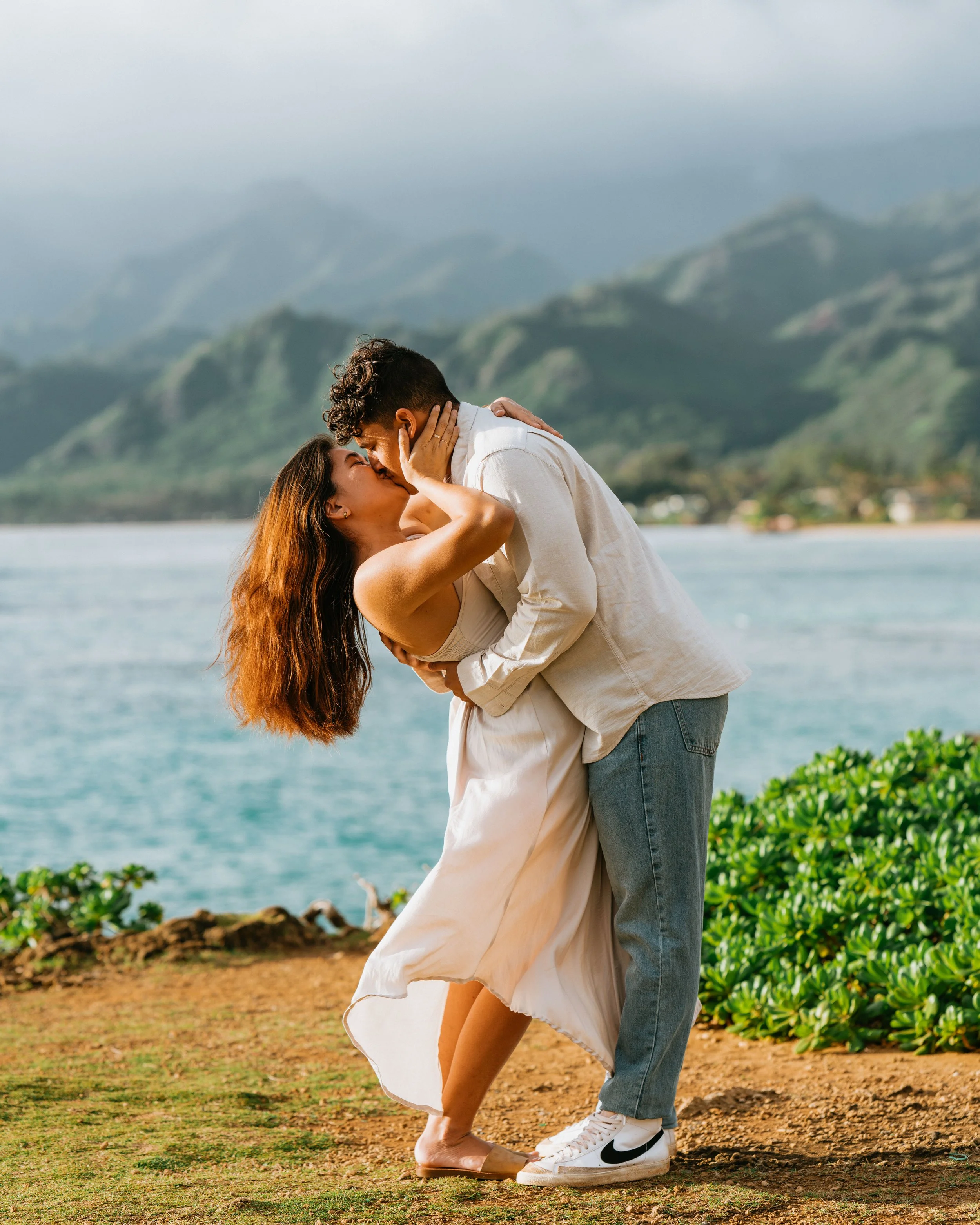 SUMMER-OAHU-HAWAII-COUPLE-PORTRAIT_024.jpg