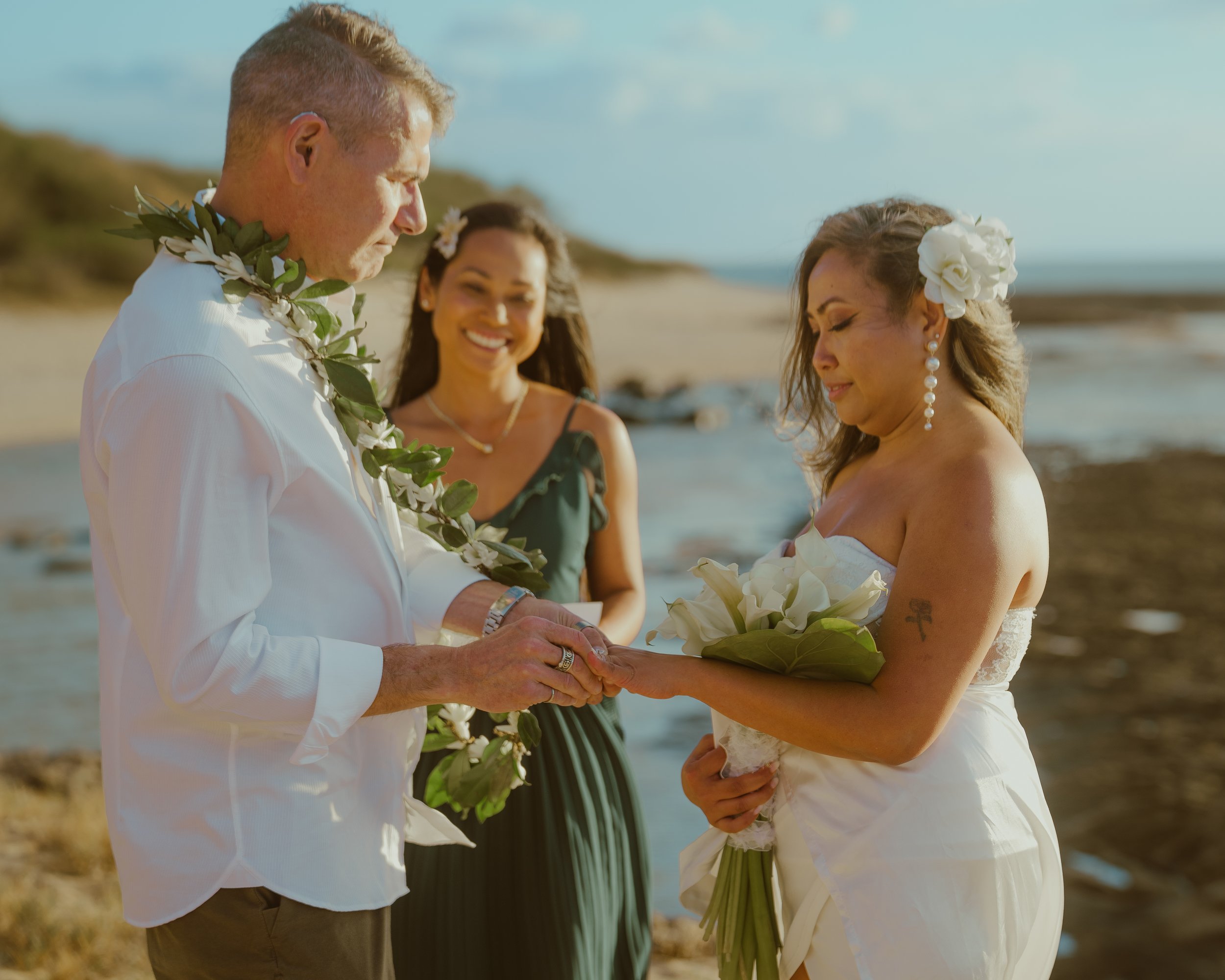 ELOPEMENT IN HAWAII
