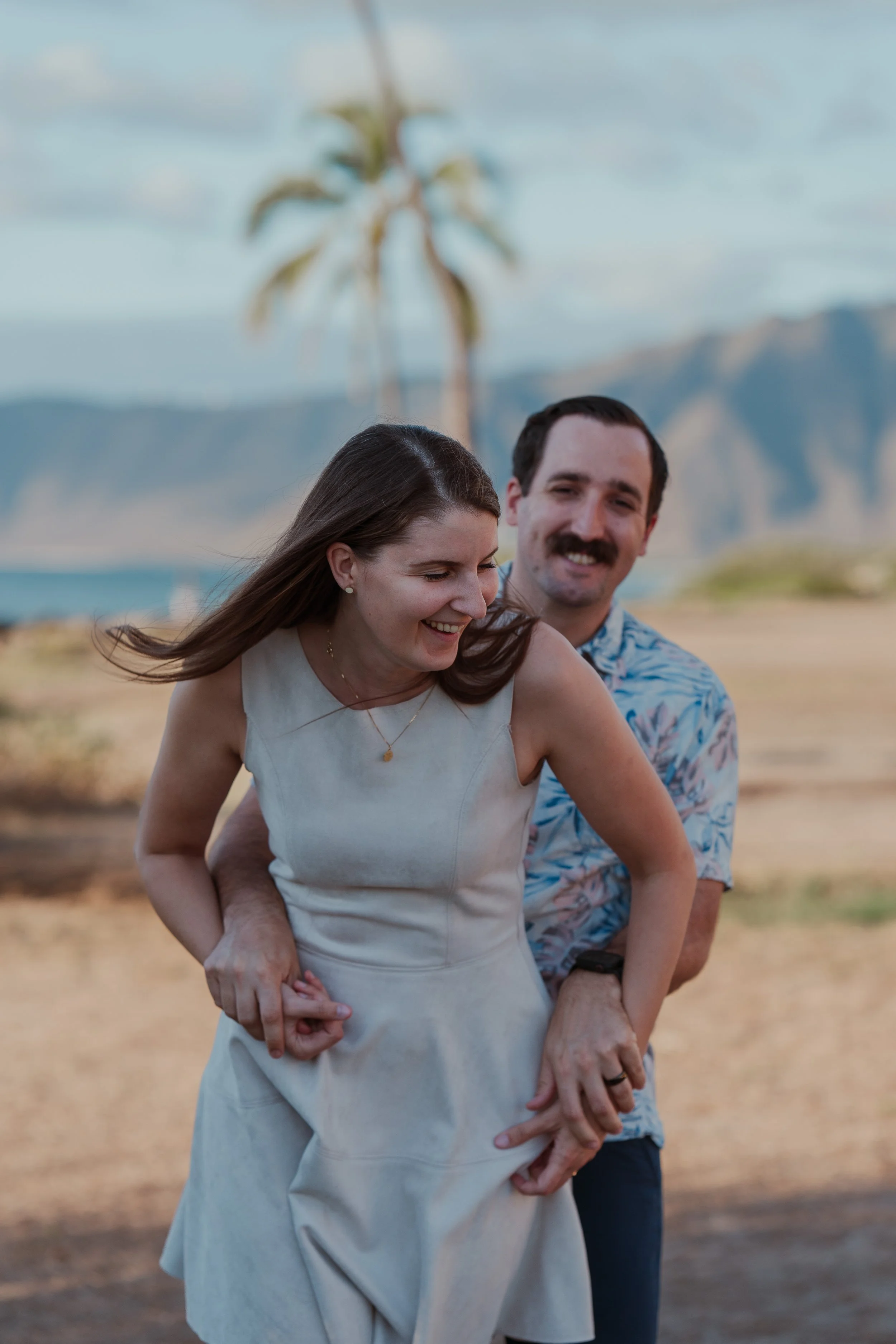 Cinja-Beach-OAHU-HAWAII-COUPLE-PORTRAIT_004.jpg