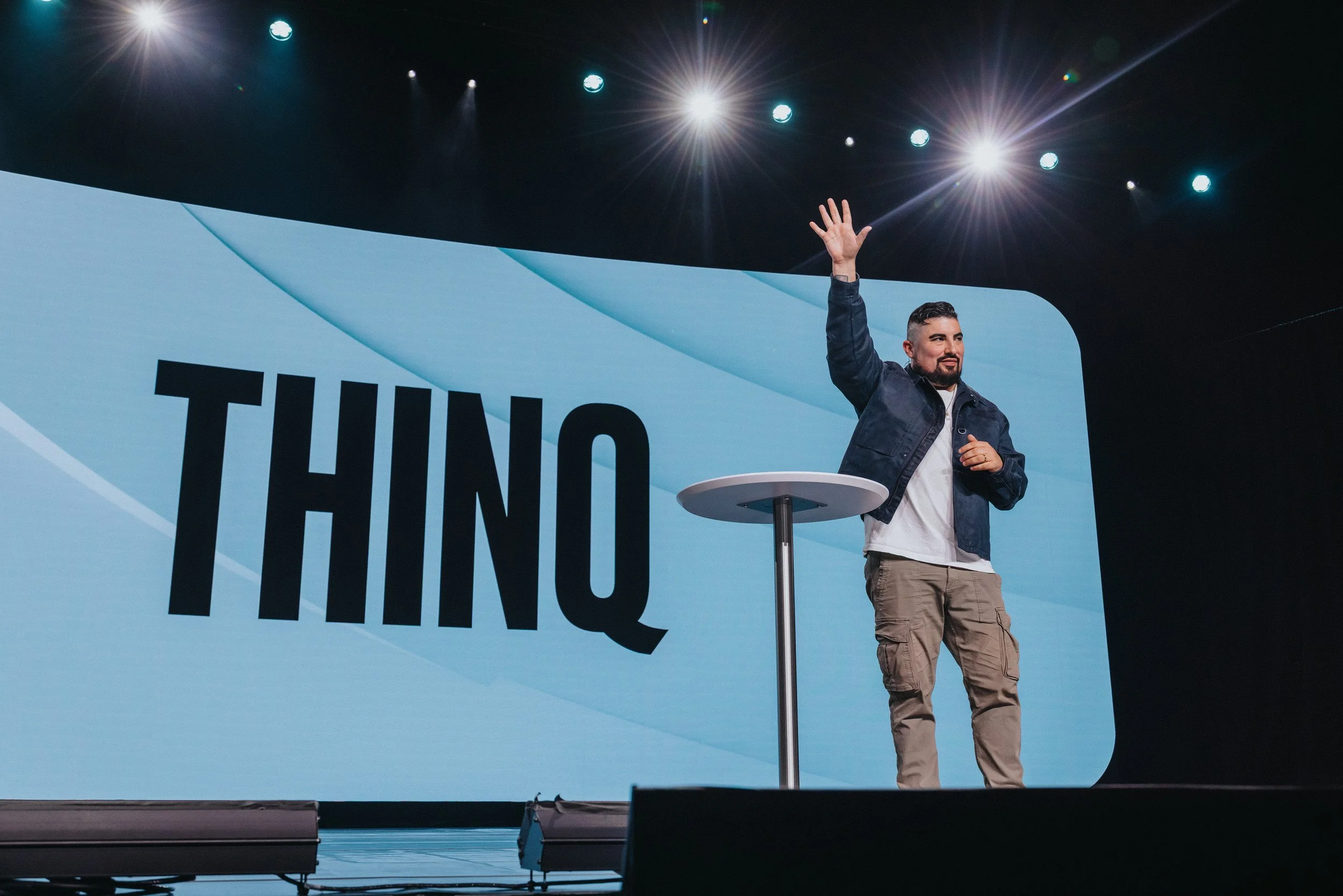 Speaking - 1aQP1A2648X.jpg