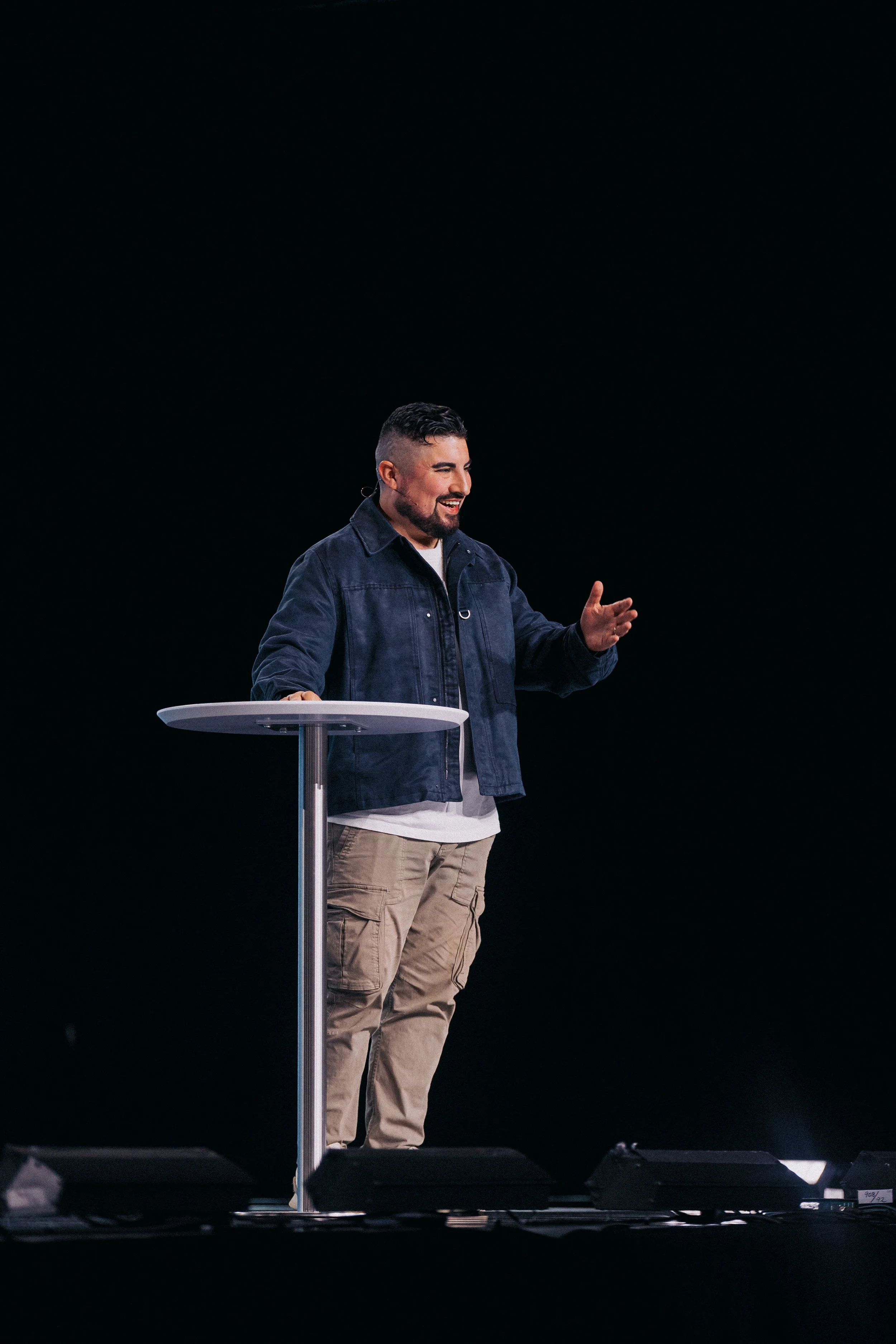 Speaking - 1aQH1A4815.jpg