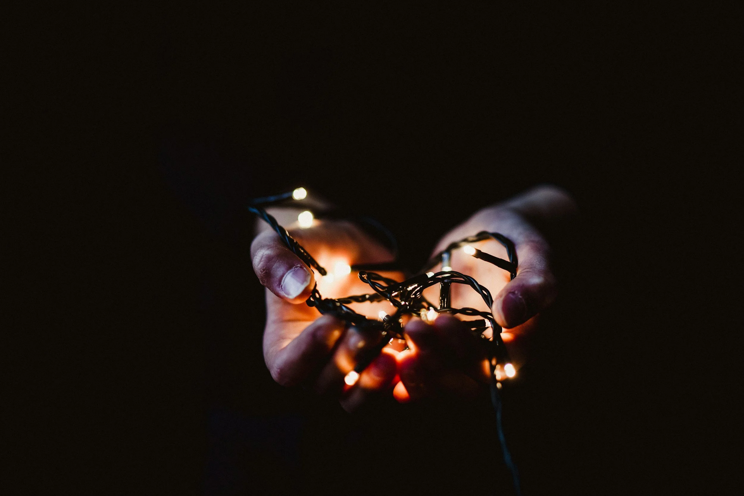 10 Ways To Beat Loneliness This Holidays