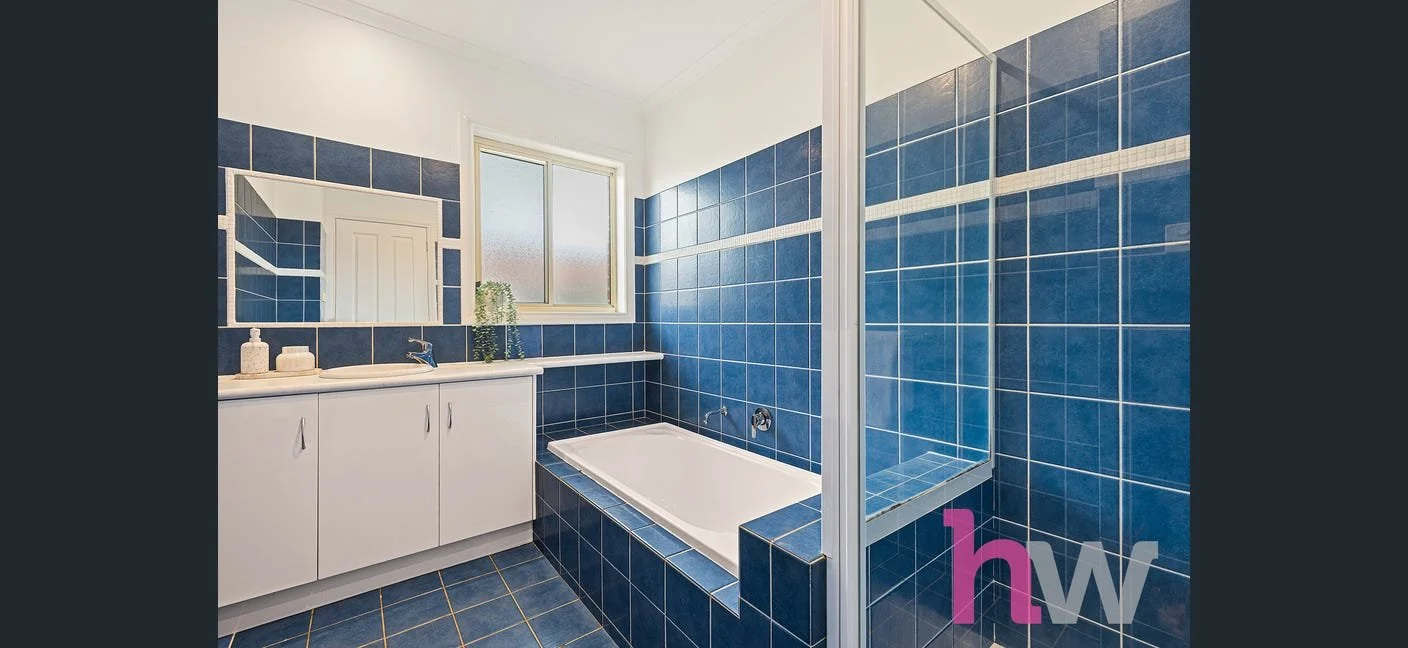 Taras Court Family Bathroom.jpeg