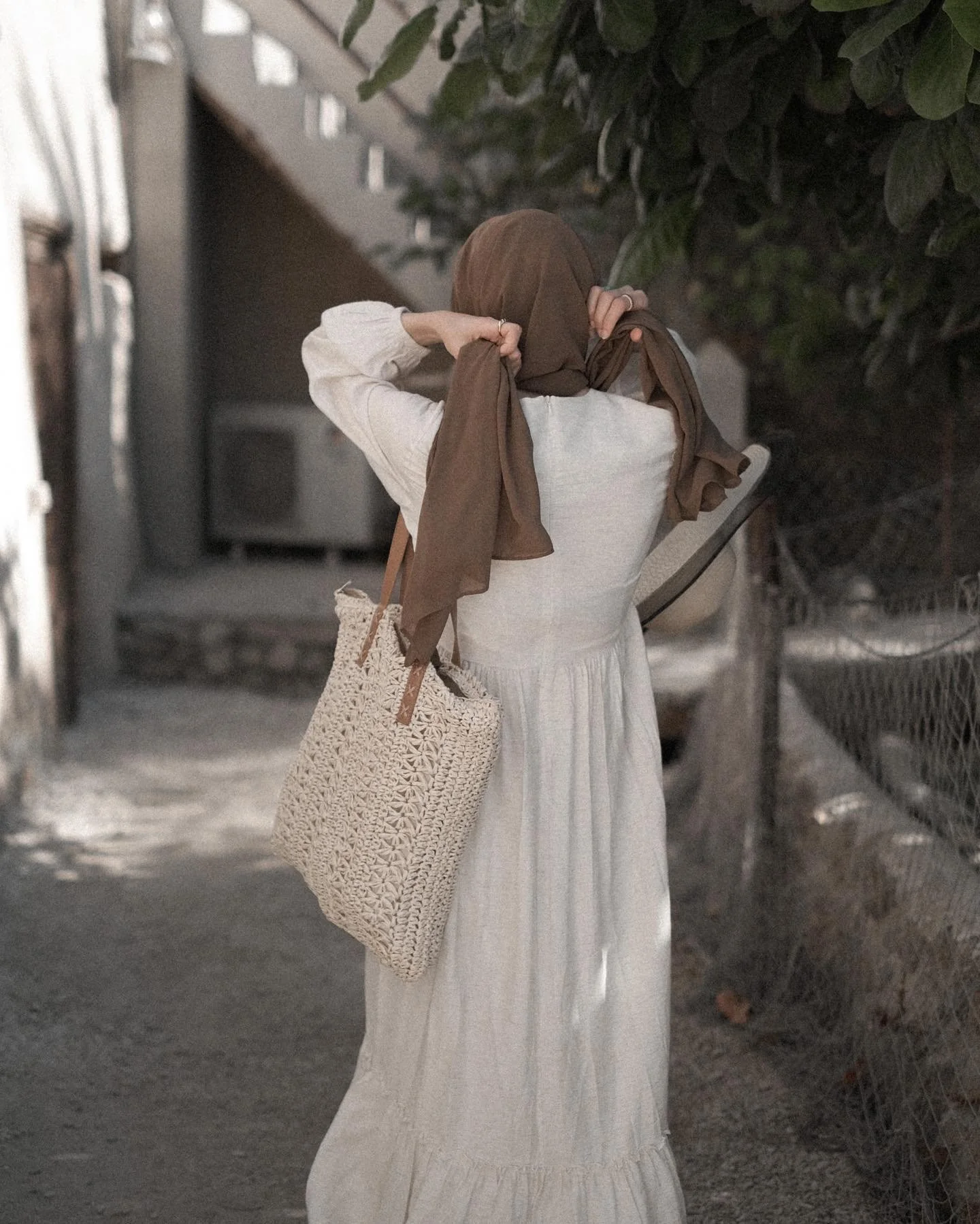 &ldquo;The world is darkness; knowledge is light; but knowledge without truth is a mere shadow.&rdquo; 
- Imam Ali (ع)