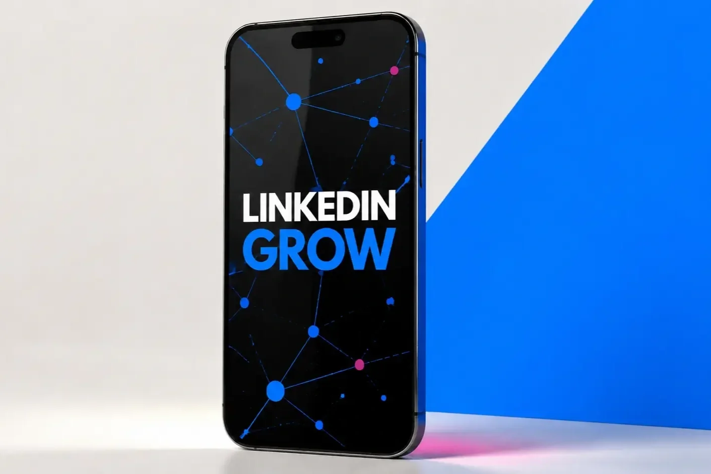 Smartphone mit LinkedIn Grow und einem blauen Netzwerk aus relevanten Geschäftskontakten.
