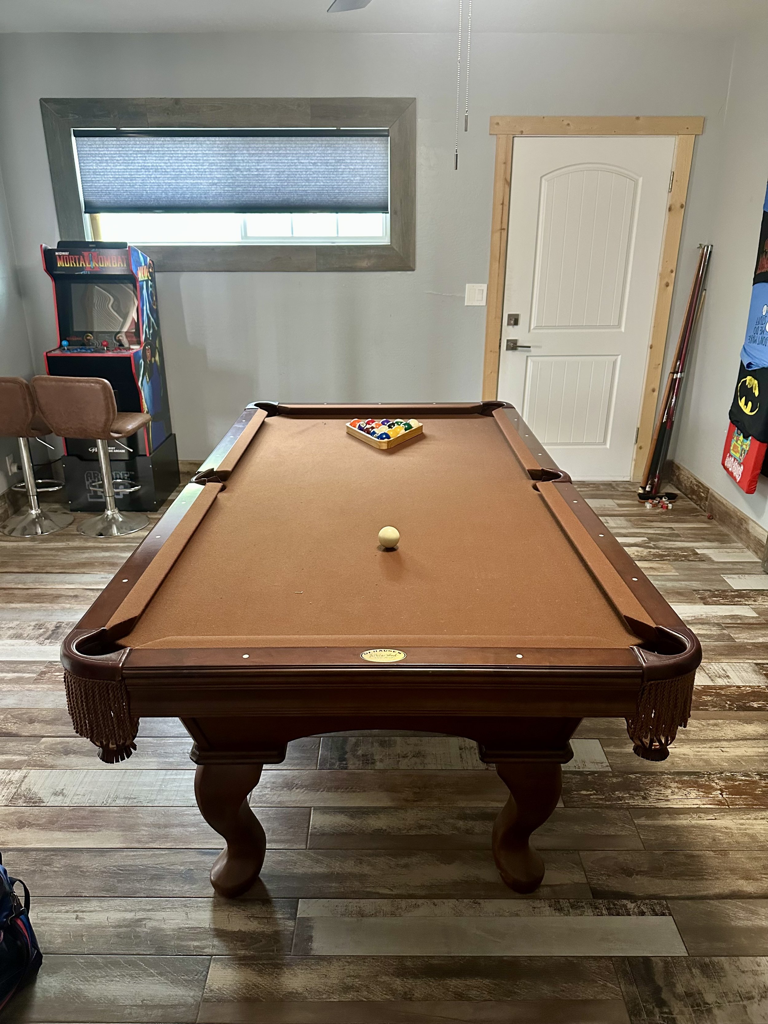 7’ Olhausen Pool Table