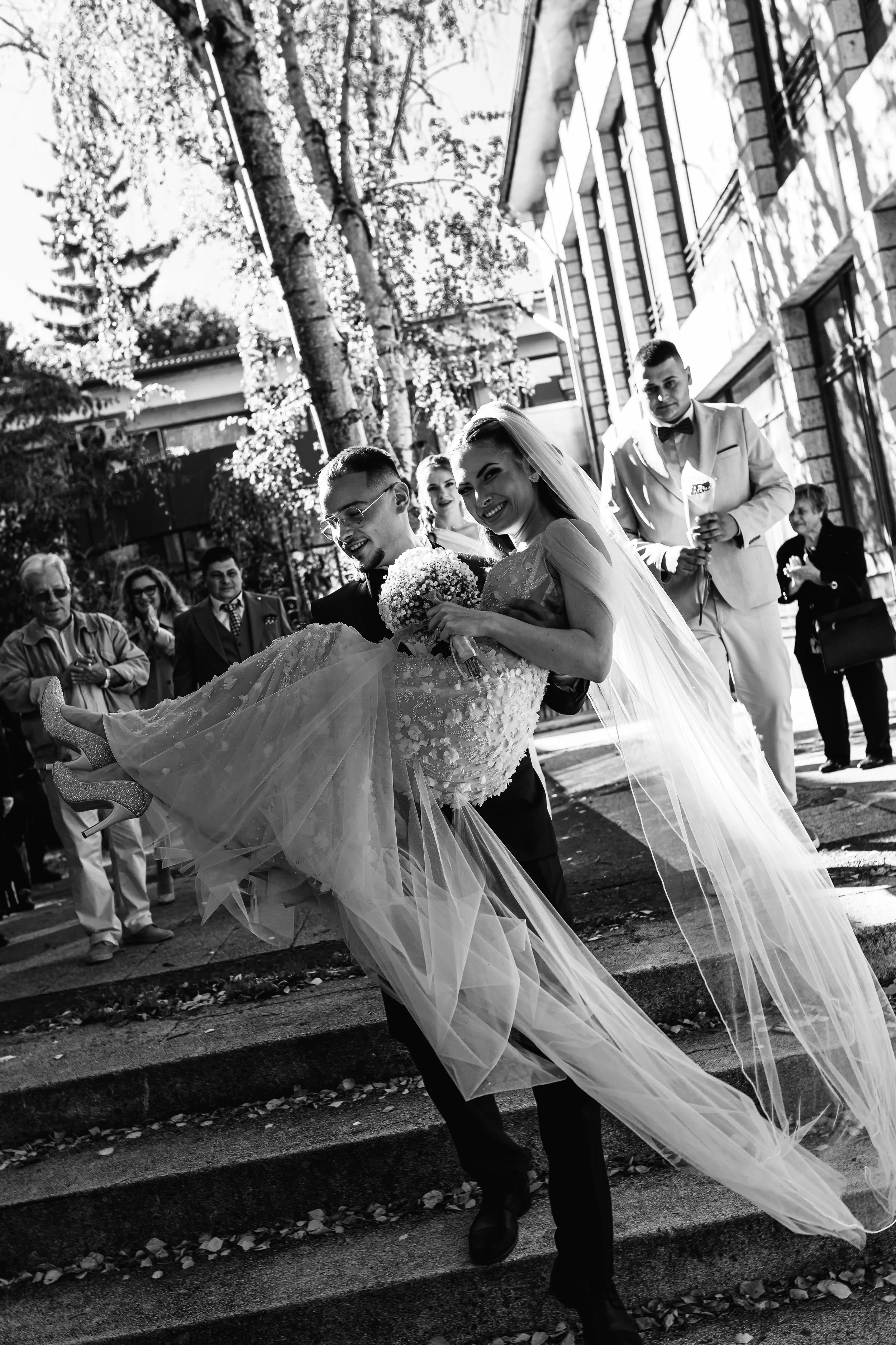 булка младоженец сватба 2026 ахтопол царево бургас сливен  софия пловдив русе силистра варна стара загора нова загора фотограф за сватба младоженци рокля фотосесия на морето пръстен сгодени търсим сватбен фотограф снимки кумове шафери добрич църква