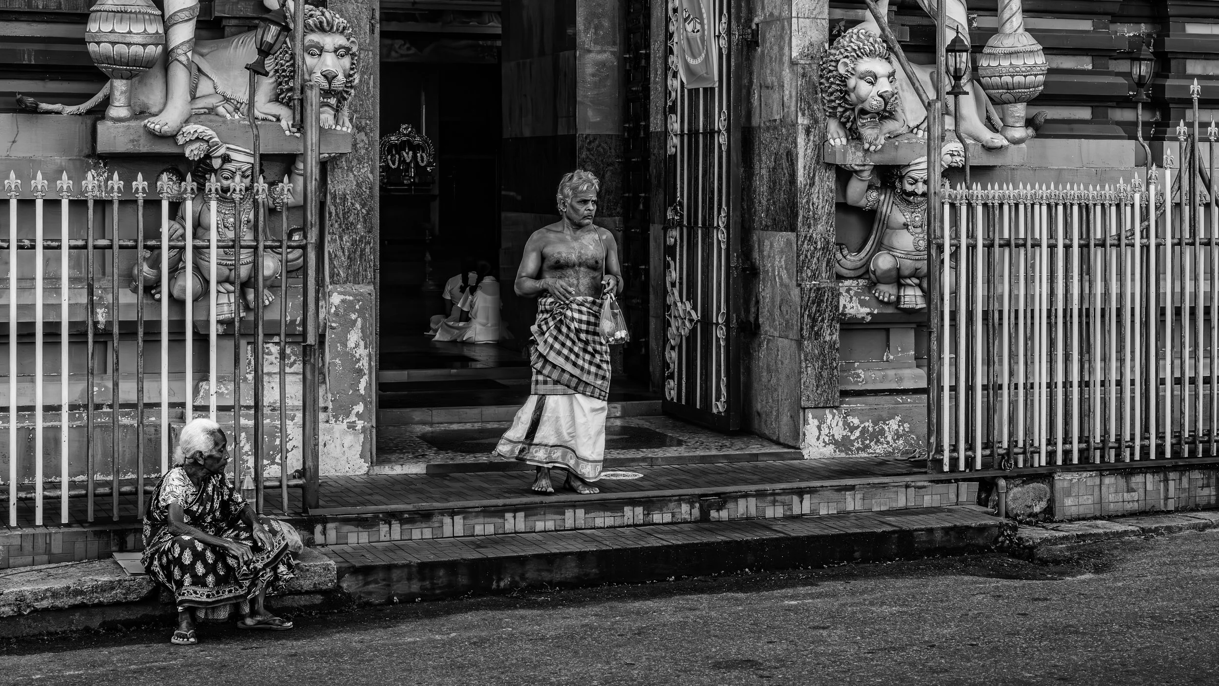 COLOMBO 168.jpg