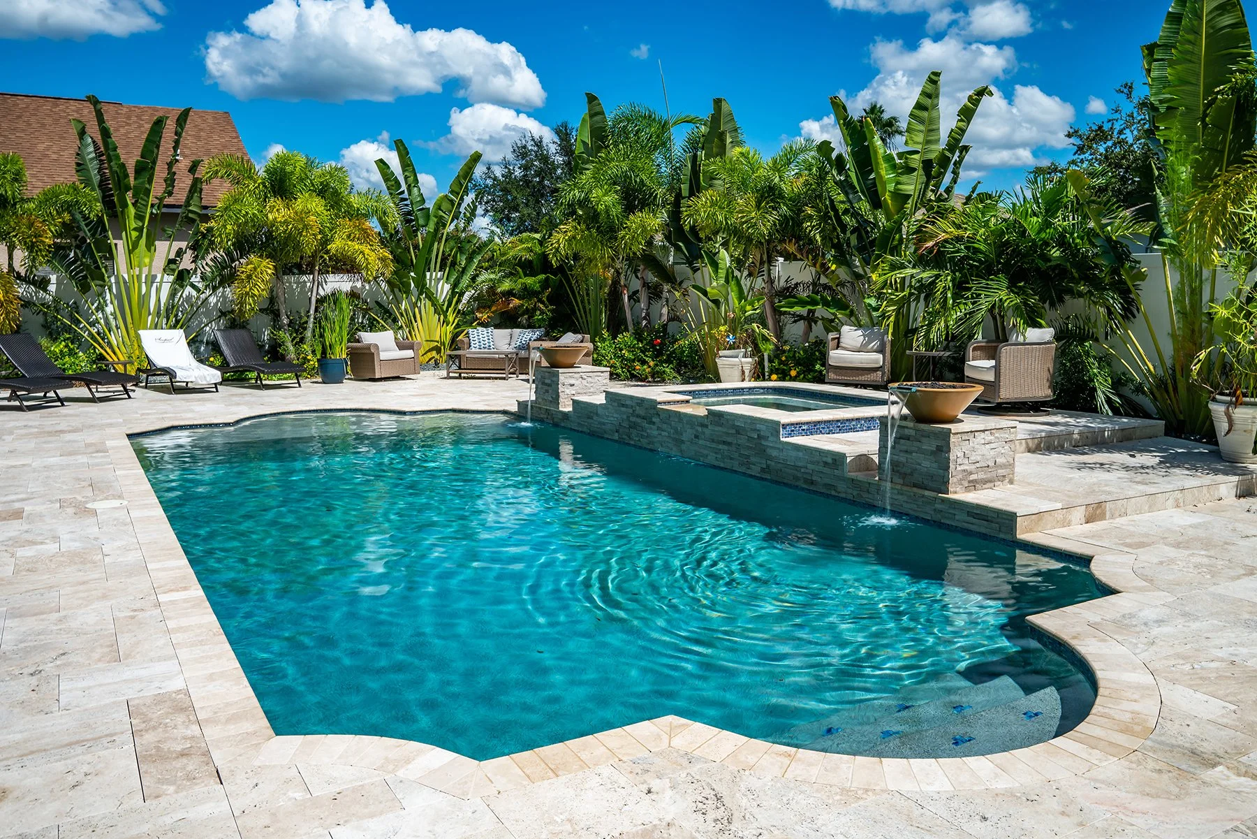CoolWaterPools-139037.jpg