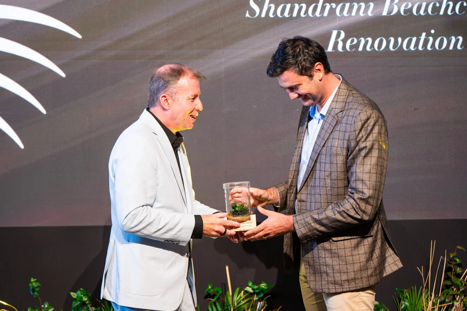 Beachcomber award26 low res-105.jpg
