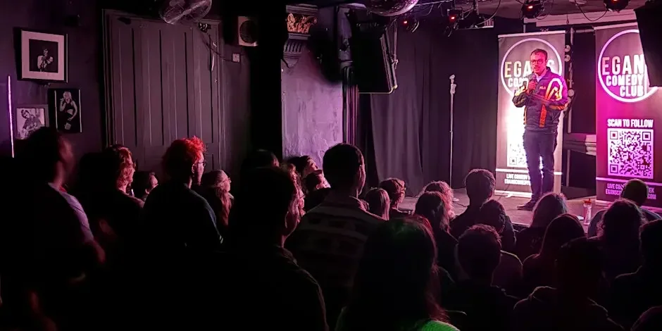 egANS COMEDY CLUB