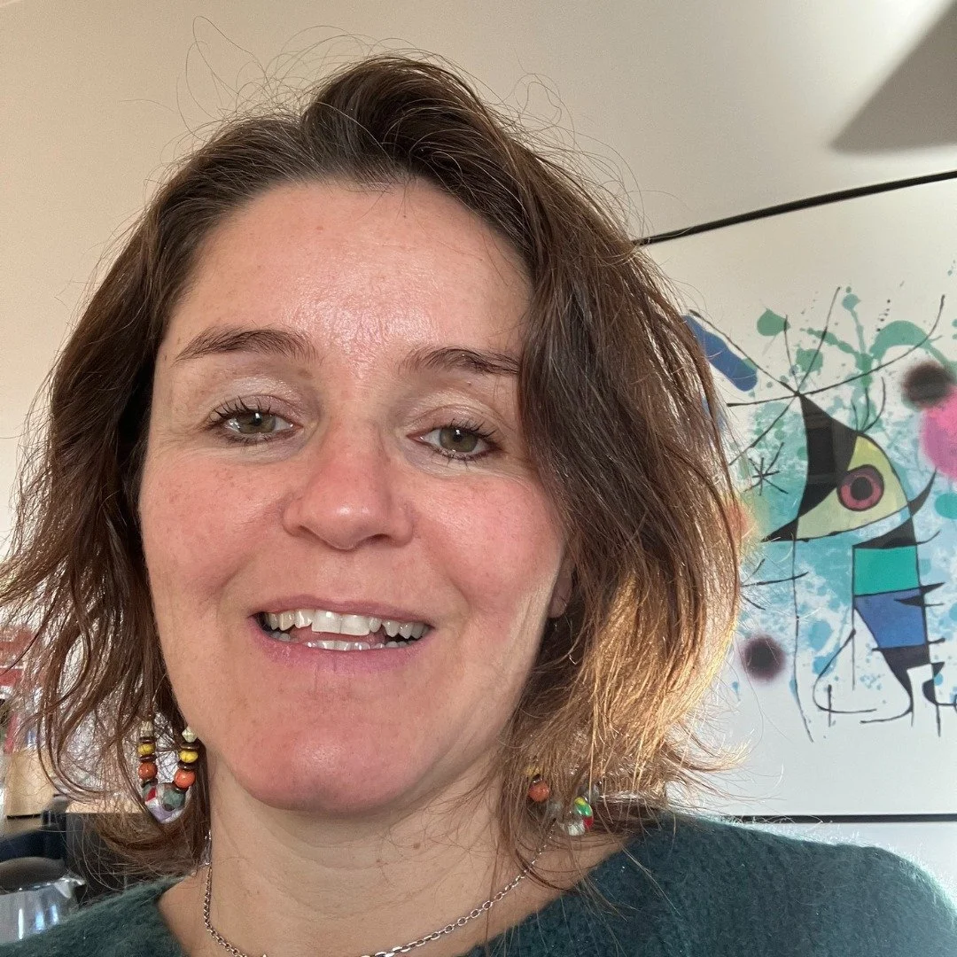 Un d&eacute;saligement du corps, de l'&acirc;me et de l'esprit peut causer une fatigue intense. 😫
Lorsque ton corps te parle et te demande d'&eacute;couter son message : tu as des choses &agrave; changer dans ta vie, &agrave; lib&eacute;rer de ton p