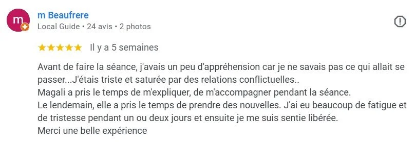 Capture d'écran d'une critique Google en français, parlant d'une expérience personnelle après une séance de thérapie ou de coaching.
