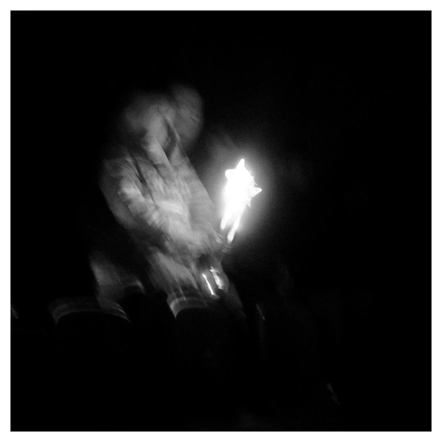 Keep a little fire burning. However small. However hidden.
.
.
.
#surrealphotography #hopedieslast #lightsandshadows #photoart #fujifilm @explosionsinthesky