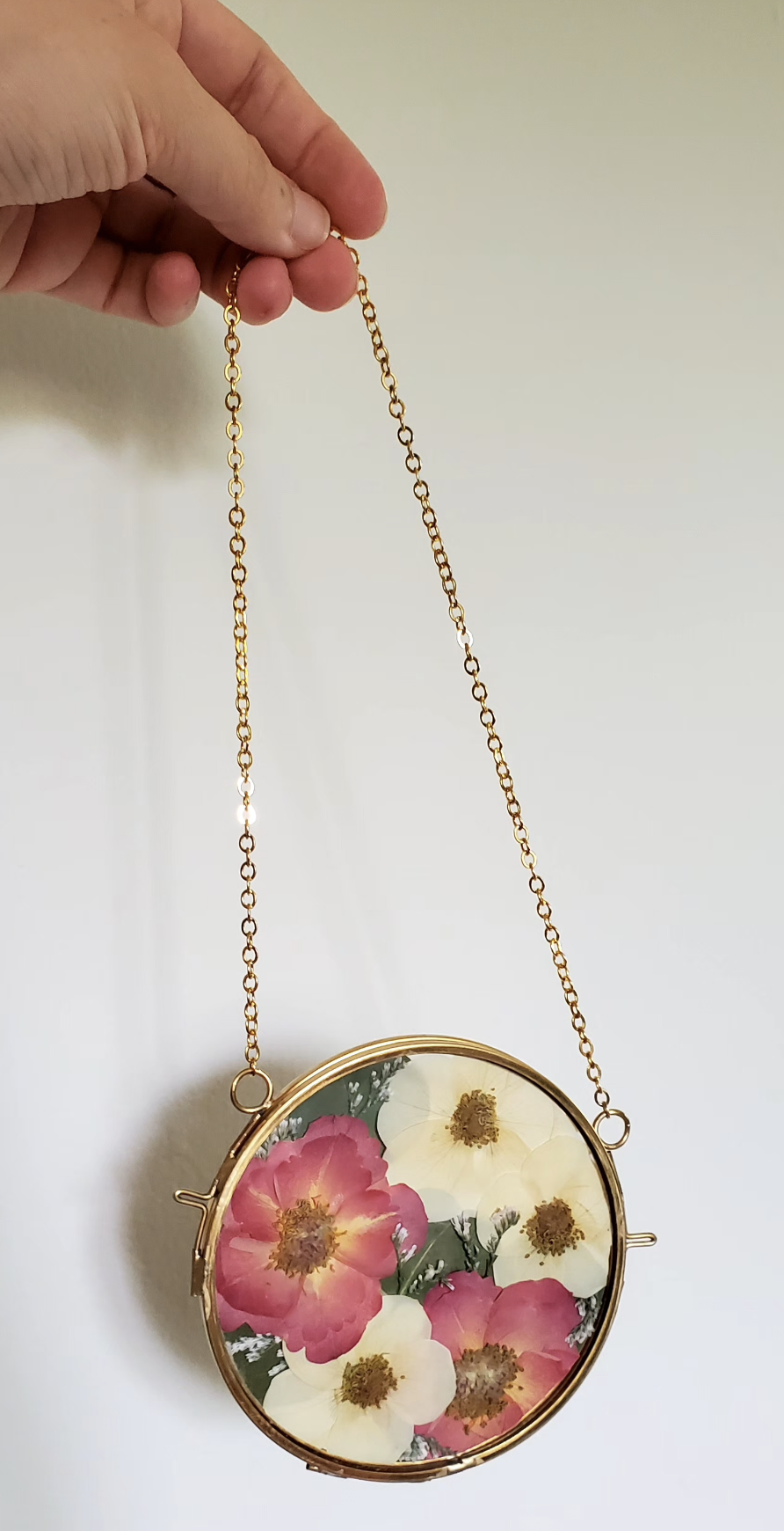 wedding-flower-preservation-ornament.png