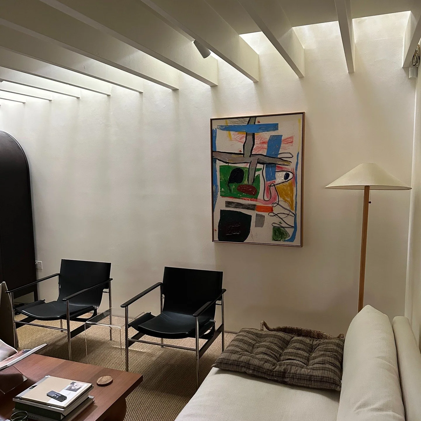 Our professional picture hanging services serve Clapham, Battersea, Fulham and other areas of London.

Please contact us for more information.

📞 :07709842584
✉️ : info@gilbertartservices.com

#art #painting #contemporaryart #artcollector #painting 