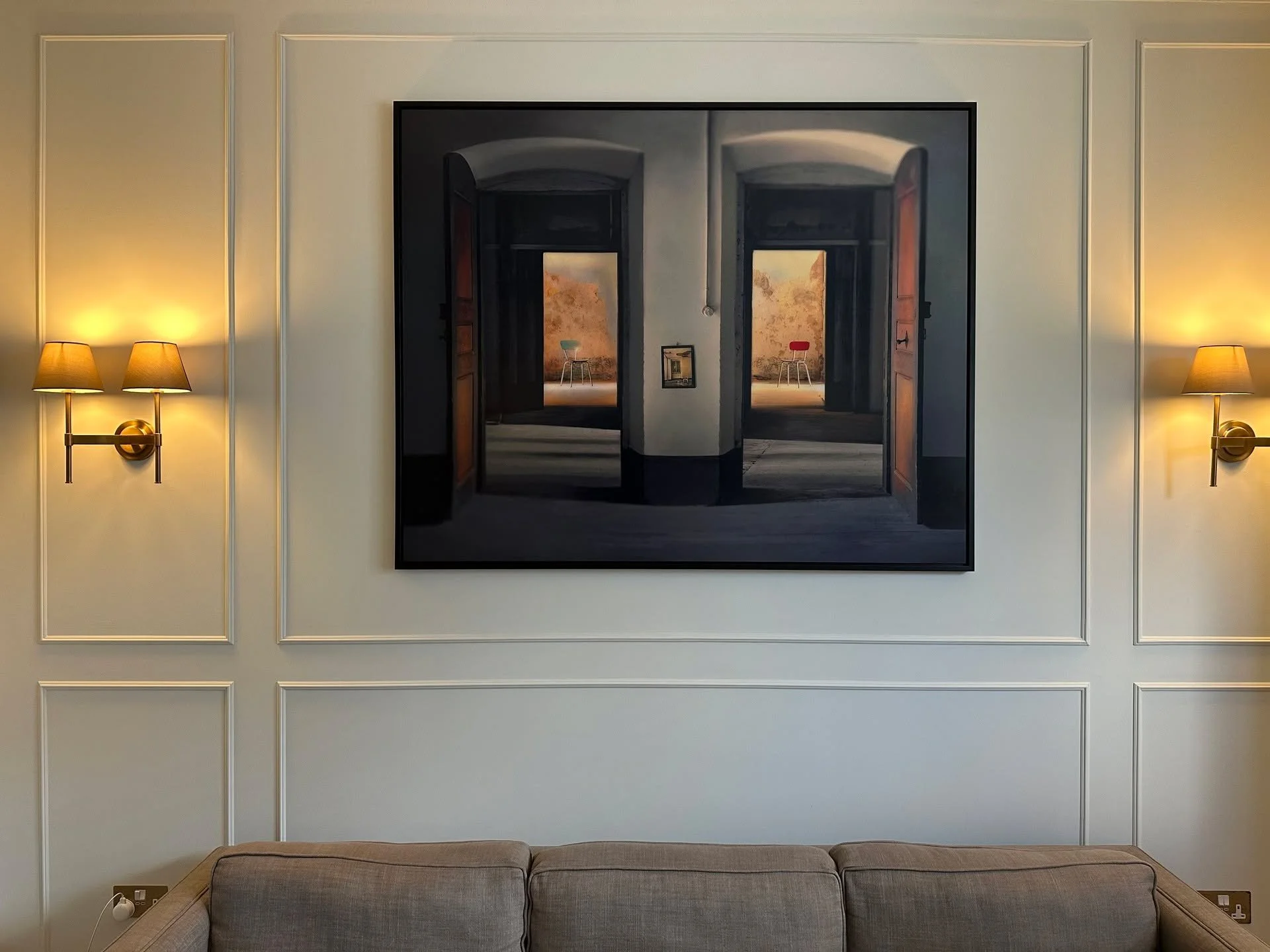 Are you looking to find the perfect symmetry between your artwork and the features in your home?

Look no further than Gilbert Art Services, we provide professional picture and mirror hanging in London and the surrounding areas, ensuring your pieces 