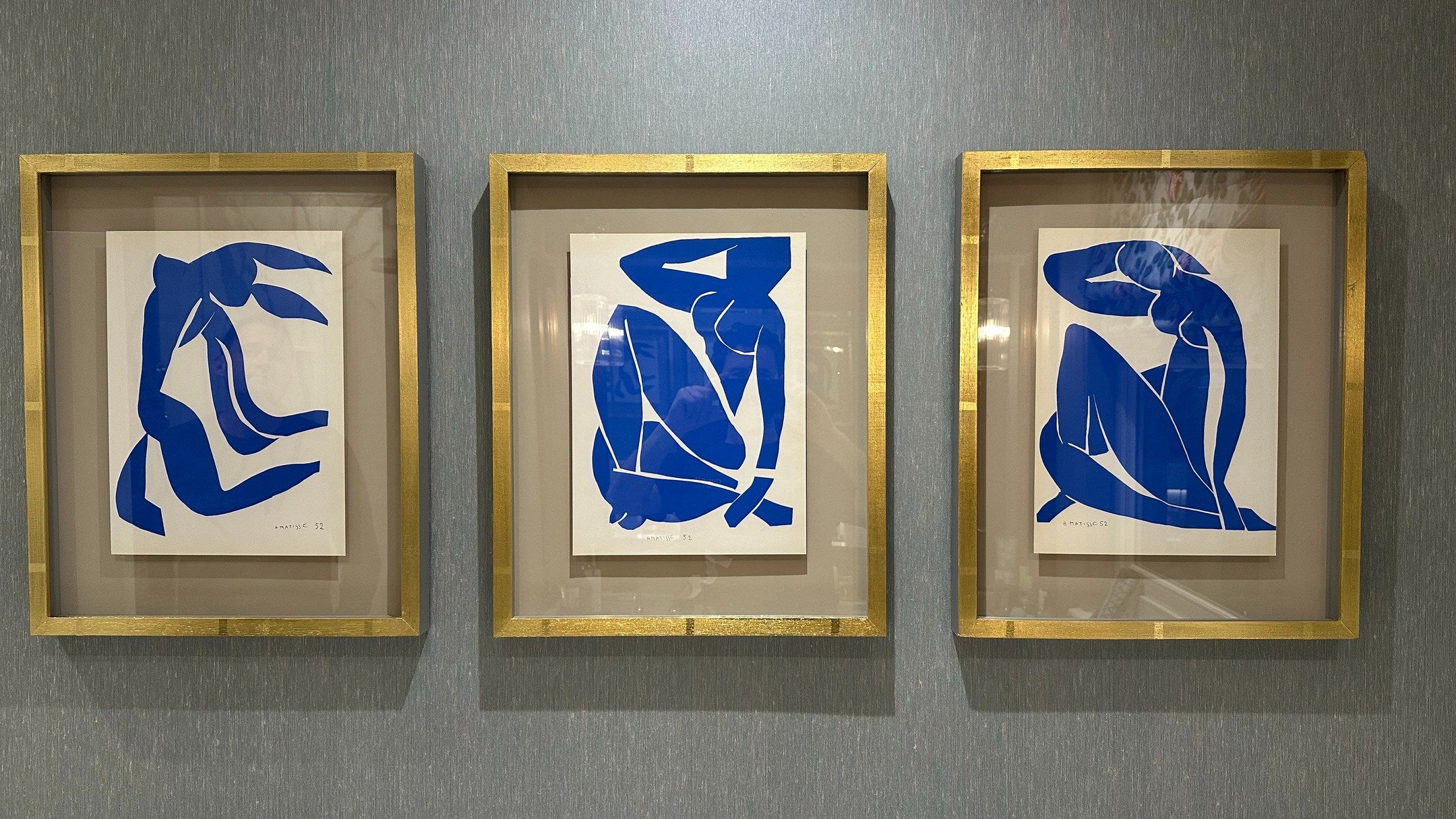 It was a pleasure installing these beautiful Matisse prints in elegant gold frames at a Clapham townhouse. Every artwork we hang is treated with the same level of precision, care, and expertise.

Contact Gilbert Art Services now for professional pict