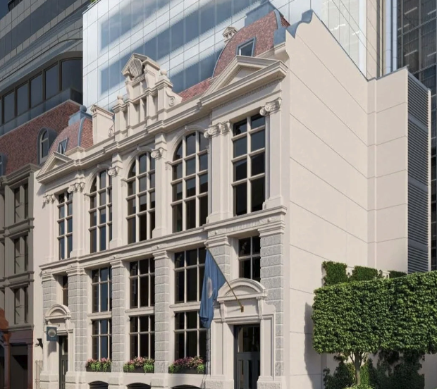 Gallery-Standard Expertise in The Corporate World: Professional Picture Hanging in the City of London