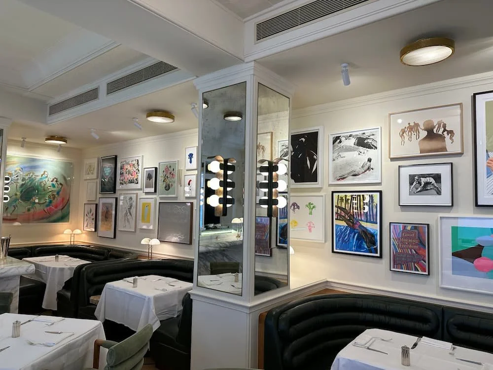 professional-picture-hanging-mayfair.3.jpg