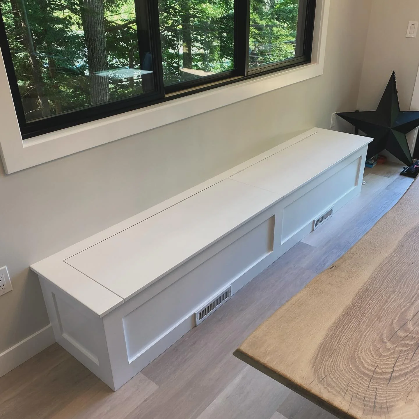 Built in bench completed last week for a @lighthouse_contracting_group project. I had the privilege of taking on the trim package for this remodel a few months ago!  A little throwback to some of the things I had my hands on there