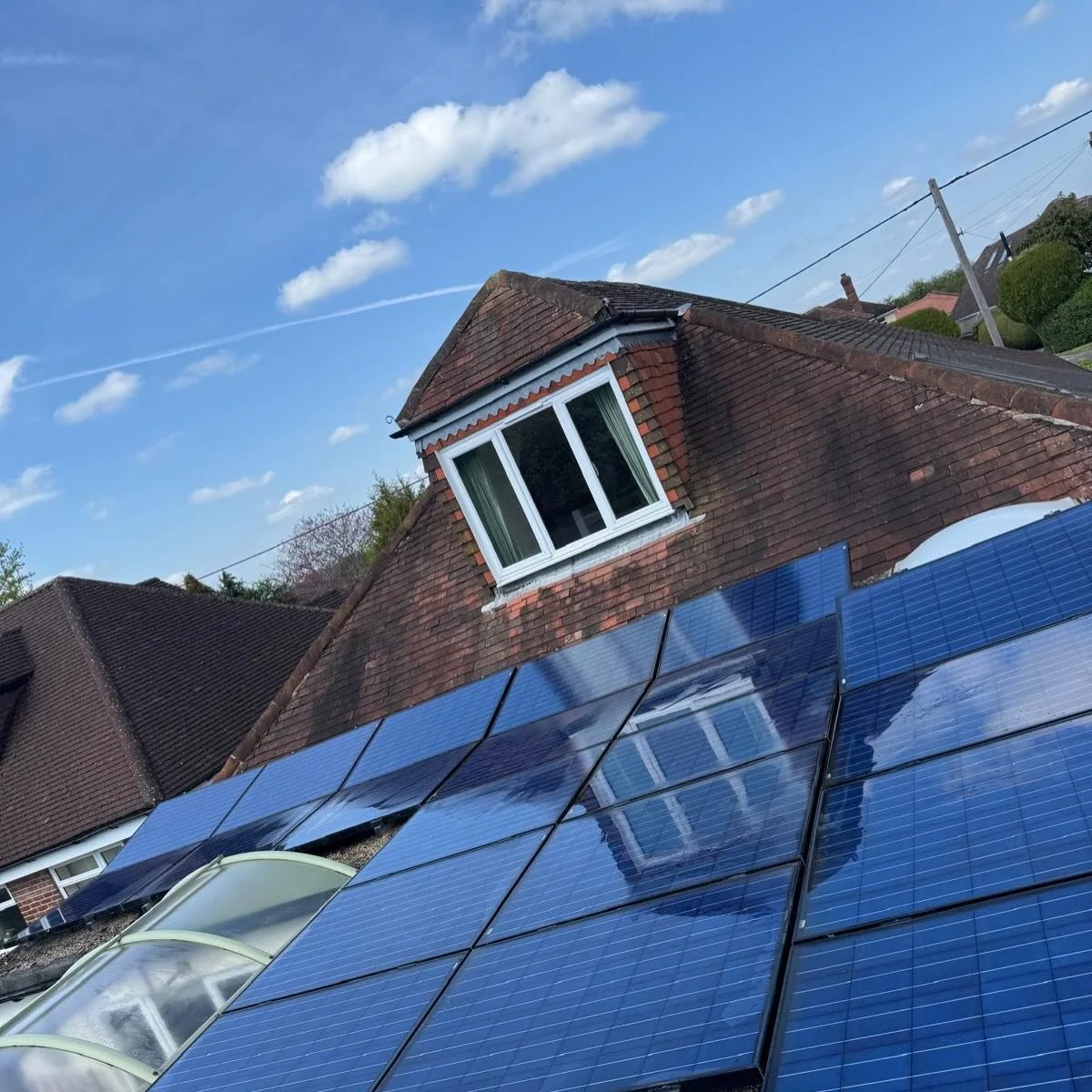 Your solar panels work hard ☀️
Keep them clean so they can work smarter ⚡✨

✔️ Boost efficiency
✔️ Maximise energy output
✔️ Save more on bills

Don&rsquo;t let dirt block your sunshine ☀️ 
#solarpanelcleaning #windowcleanernearme