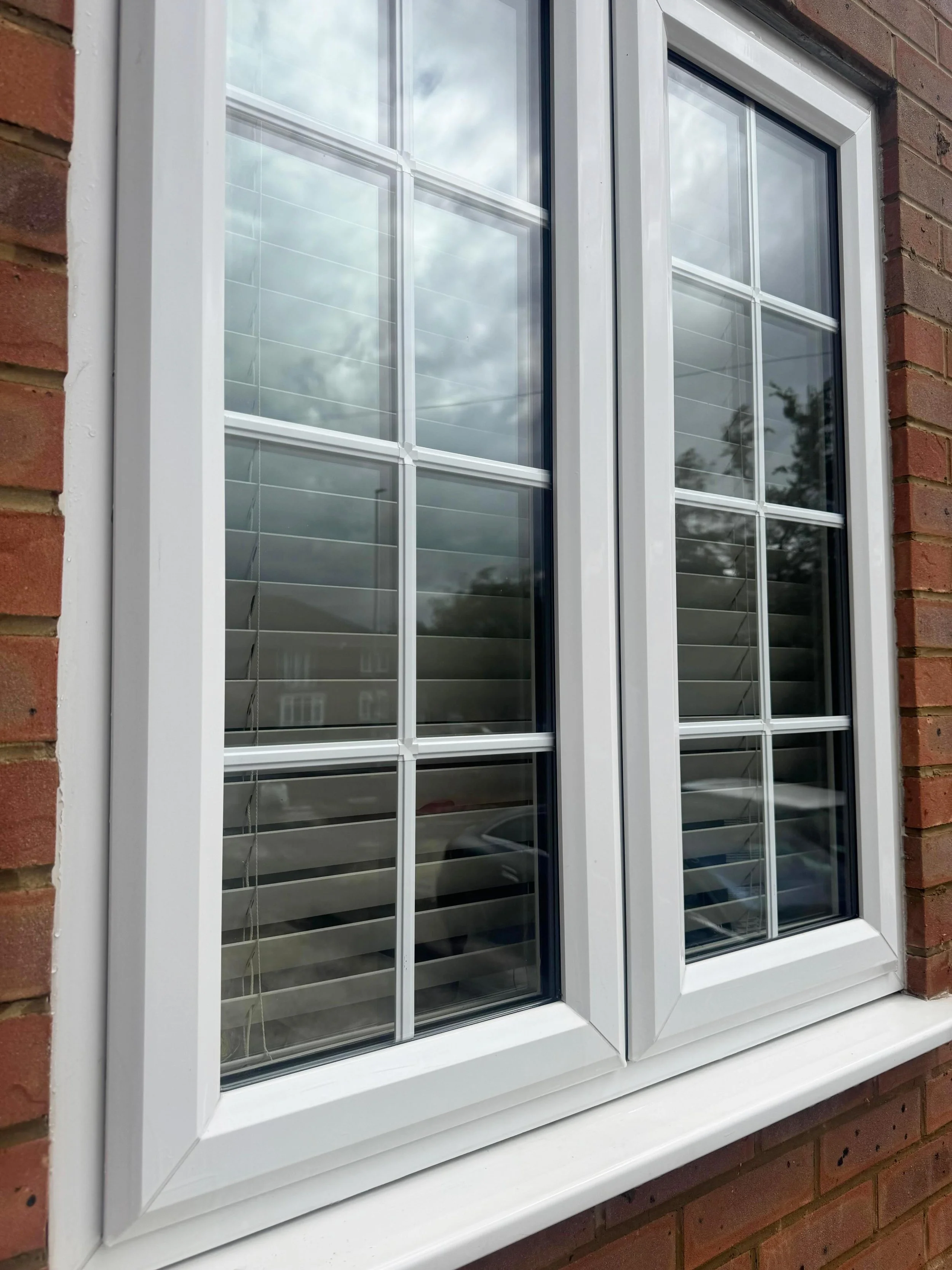 Another before &amp; after window clean. All frames, sills and doors included in Every. Single. Clean. 

#windowcleaner #windowcleaning #fasciacleaning #localwindowcleaner #buckinghamshire