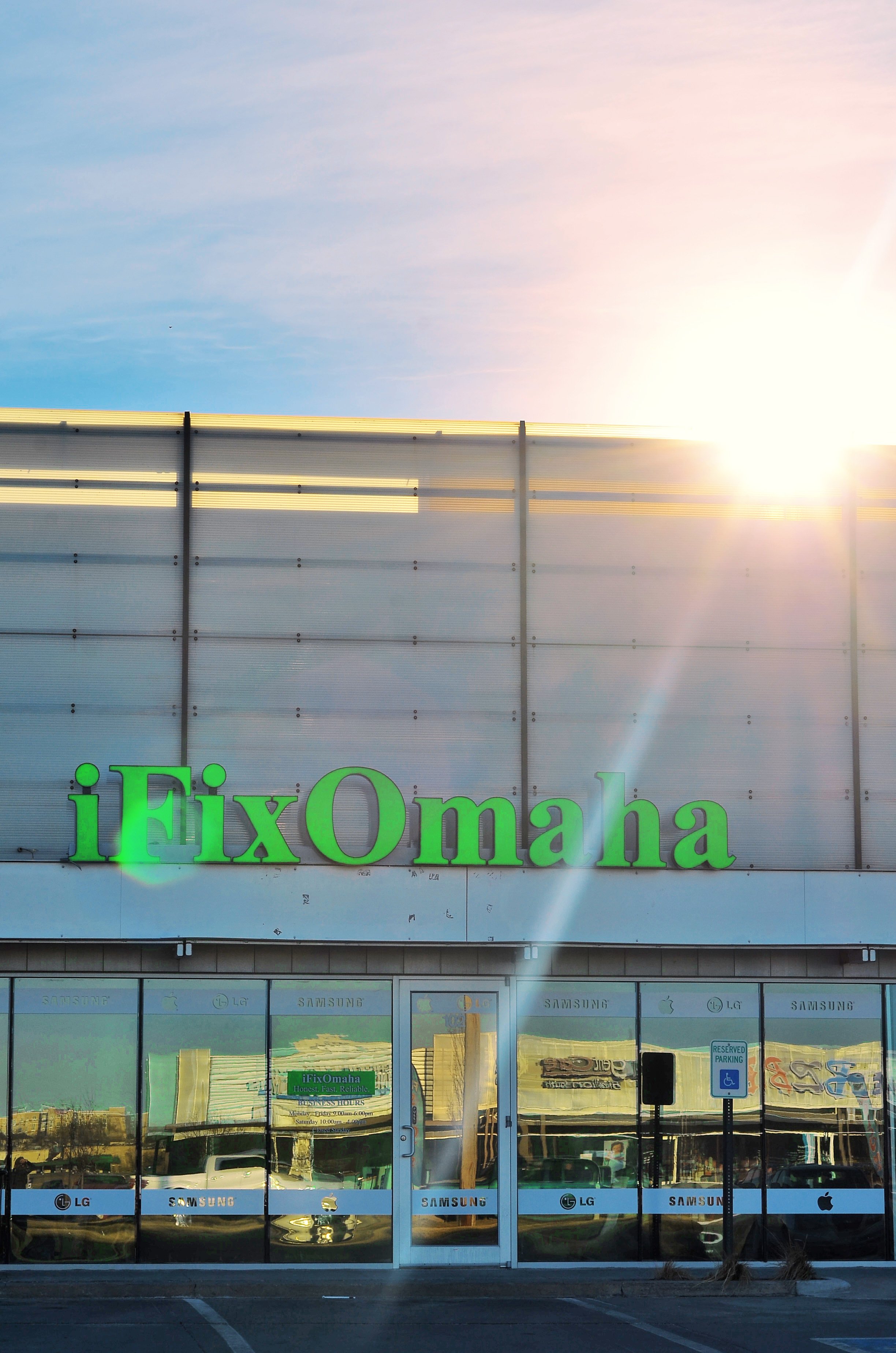 iFixOmaha now open in Papillion