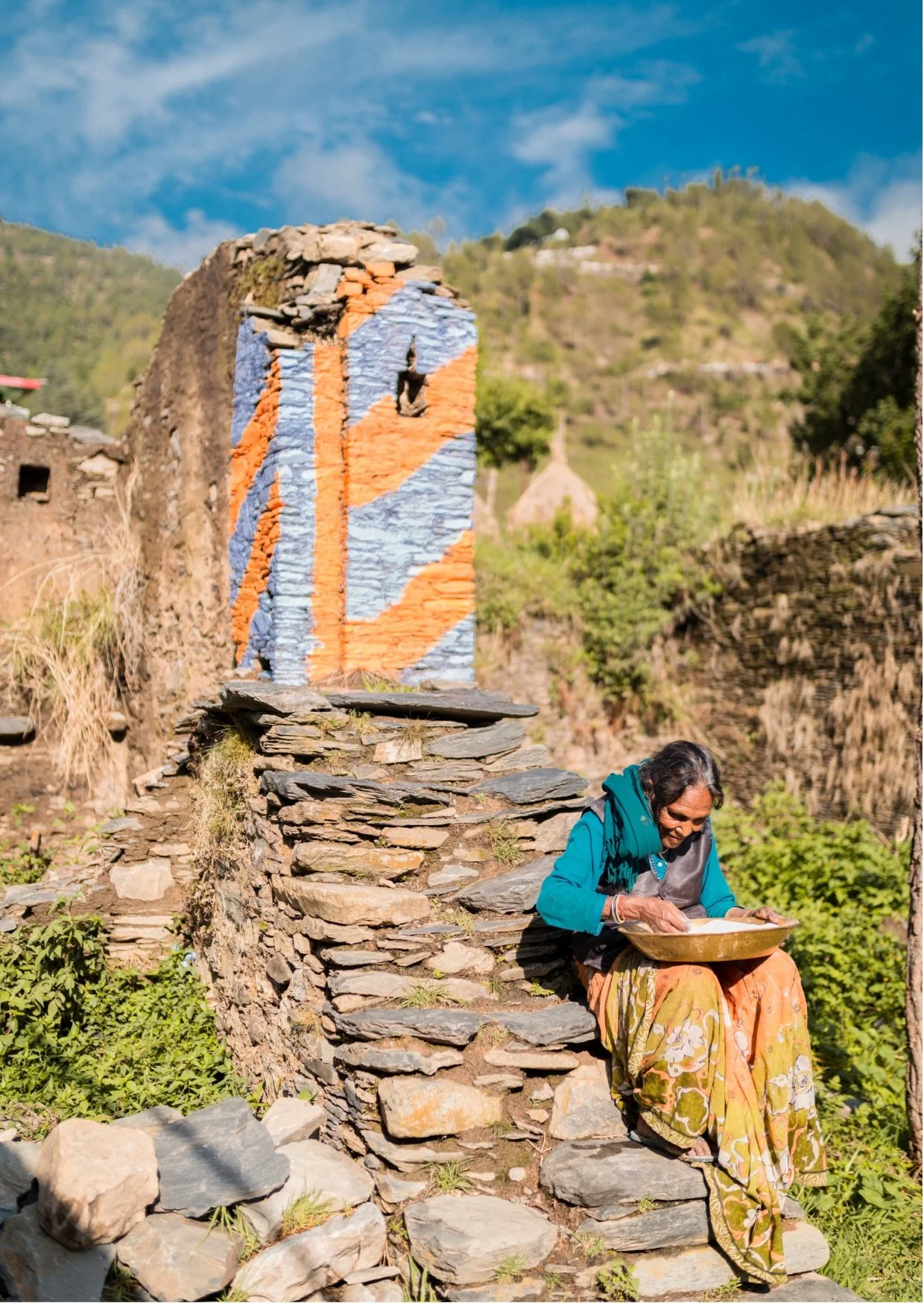 Saur Woman_Front.jpg