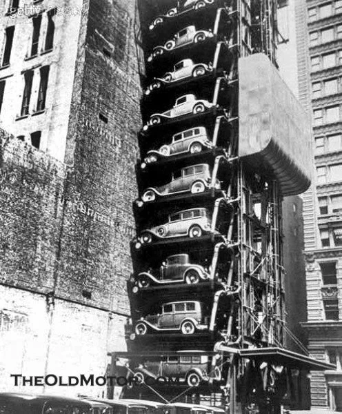 THE 1932 CAR PARKING MACHINE