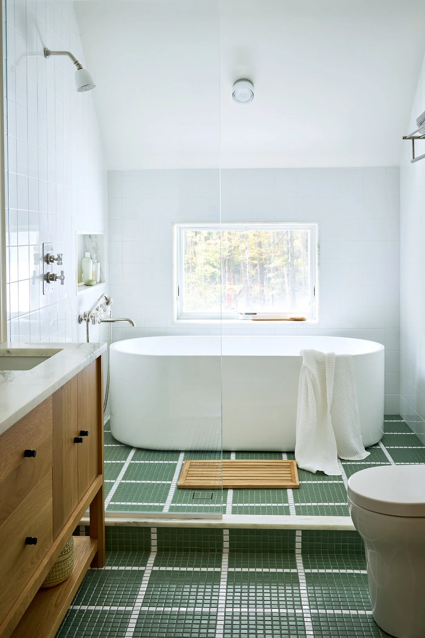 Primary_Bathroom_dana_gallagher_054 copy.jpg