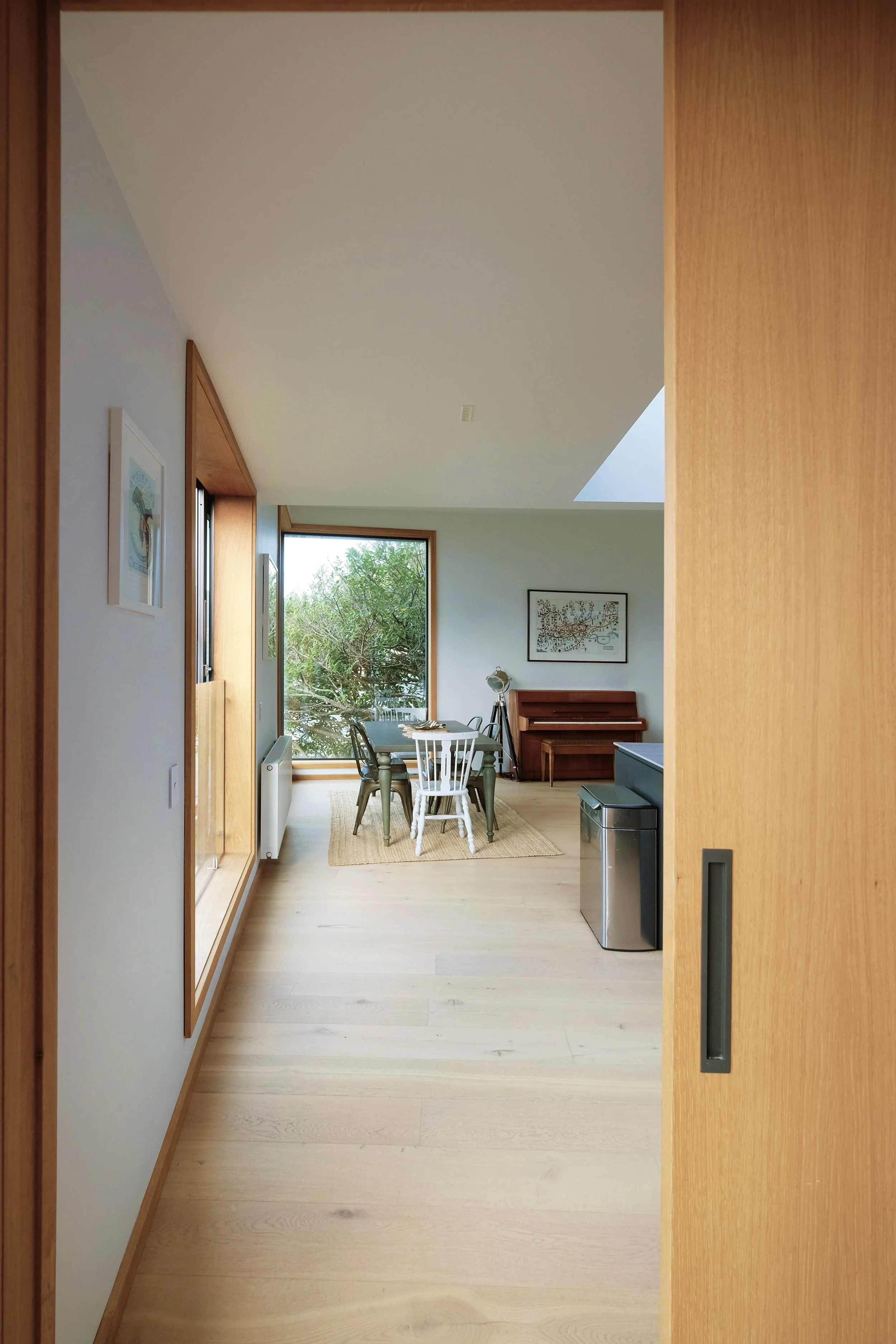 ap-dining slider.jpg