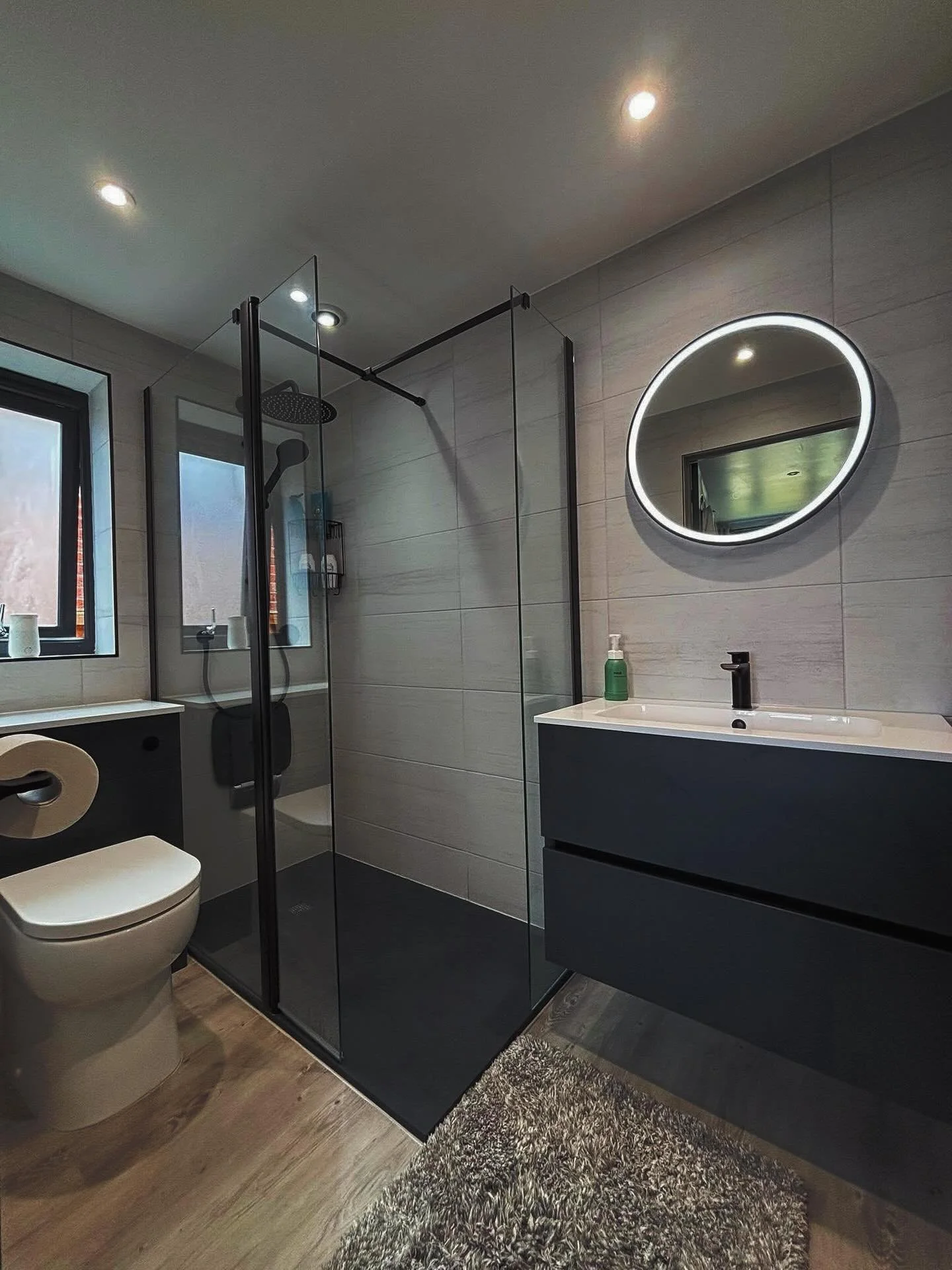 Another Beautiful Bathroom Completed Recently For Peverall Bathrooms and Kitchens - 3 JCC V50 Spotlights and an Extractor Downlight Kit Fitted For A More Tidy Look 💯 

Need an upgraded Consumer Unit or any electrical work? 

Call Snow Electrical for