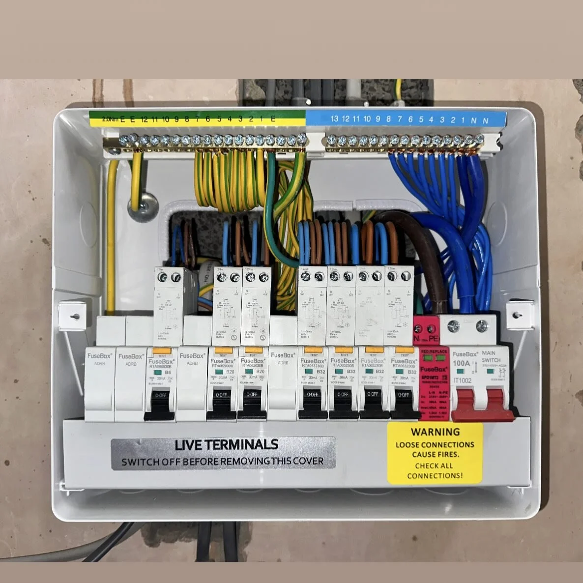Consumer Unit &amp; Kitchen Rewire completed last month for a local Kitchen and Bathroom company we work for ⚡️

Need an upgraded Consumer Unit or any electrical work? 

Call Snow Electrical for a FREE quote on 07780375250

#Schneider #SchneiderElect