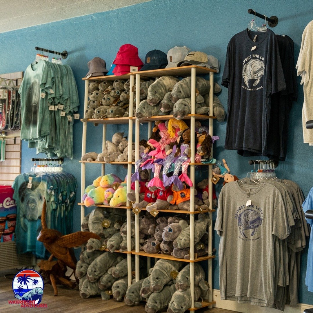 Step inside our gift shop and find something for everyone:
Manatee Pajamas ✔️
Manatee Magnets ✔️
Manatee Stuffies ✔️
Manatee Baby Teether ✔️
We mean it, if it has a manatee on it, we've got it! And our friendly staff is ready to help you shop! 😊

ww