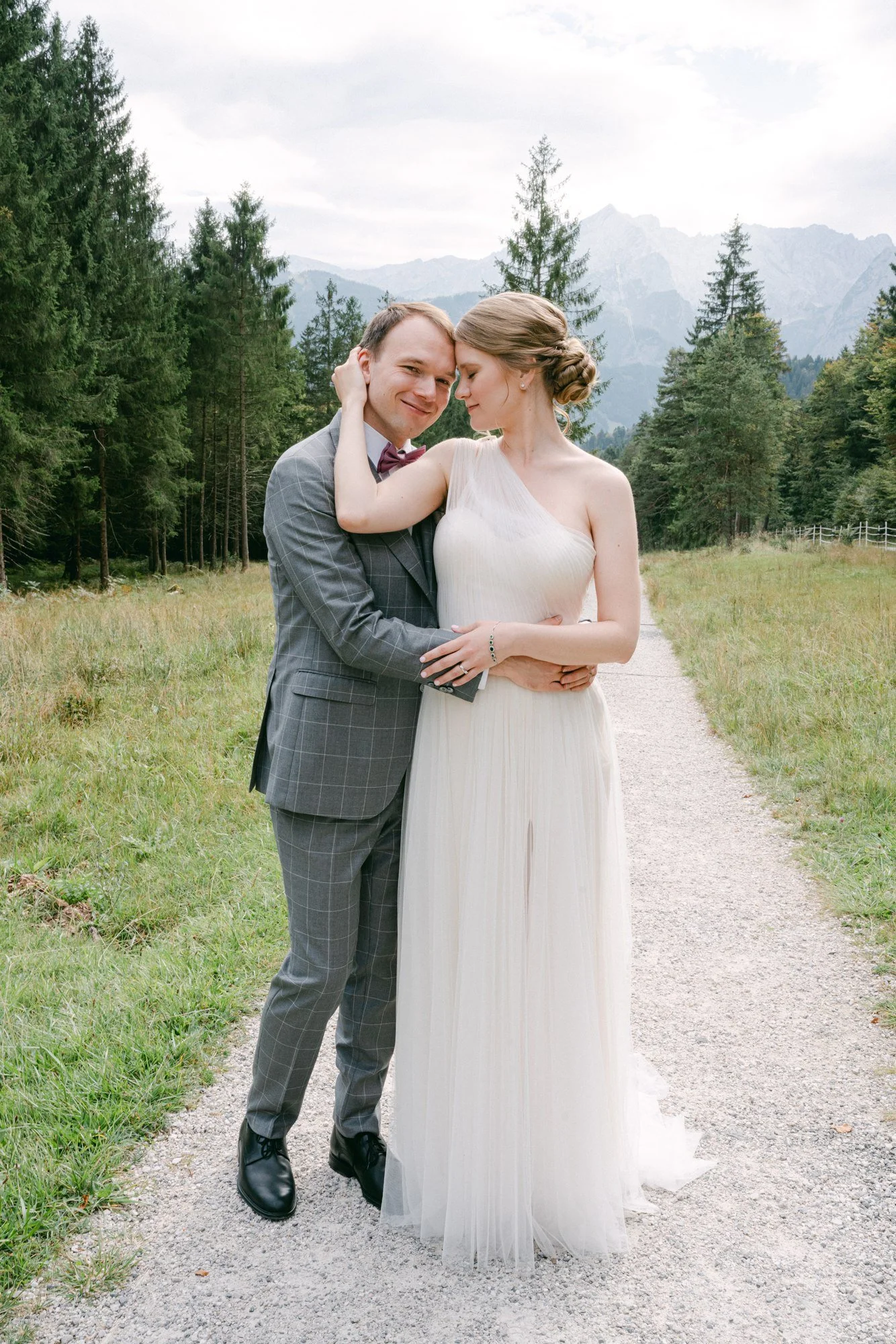 Wedding_photographer_in_Garmisch_inna_wed_innazaytsevacom_99.jpg