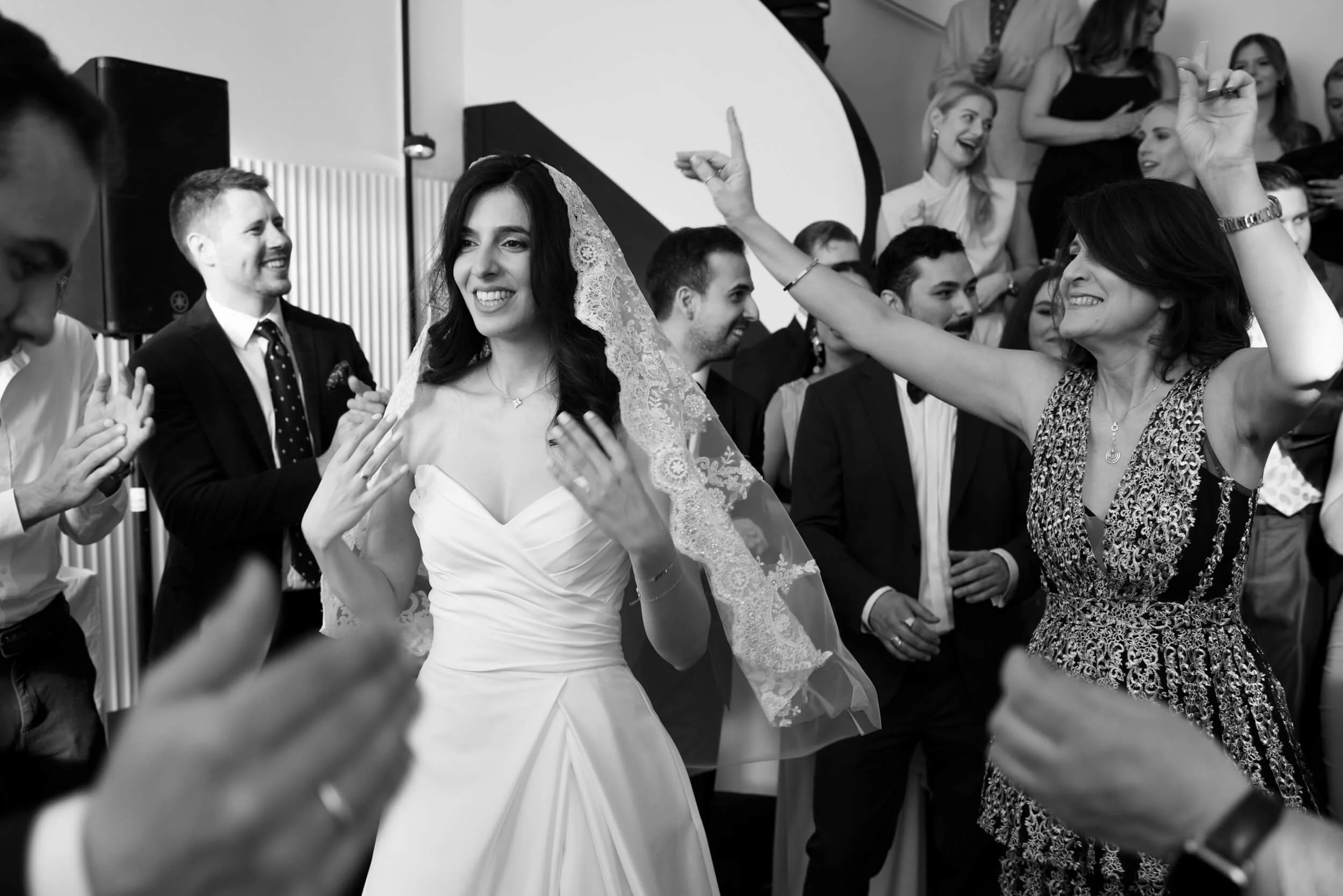 Munich-wedding-phographer-turkish-classic-27.jpg