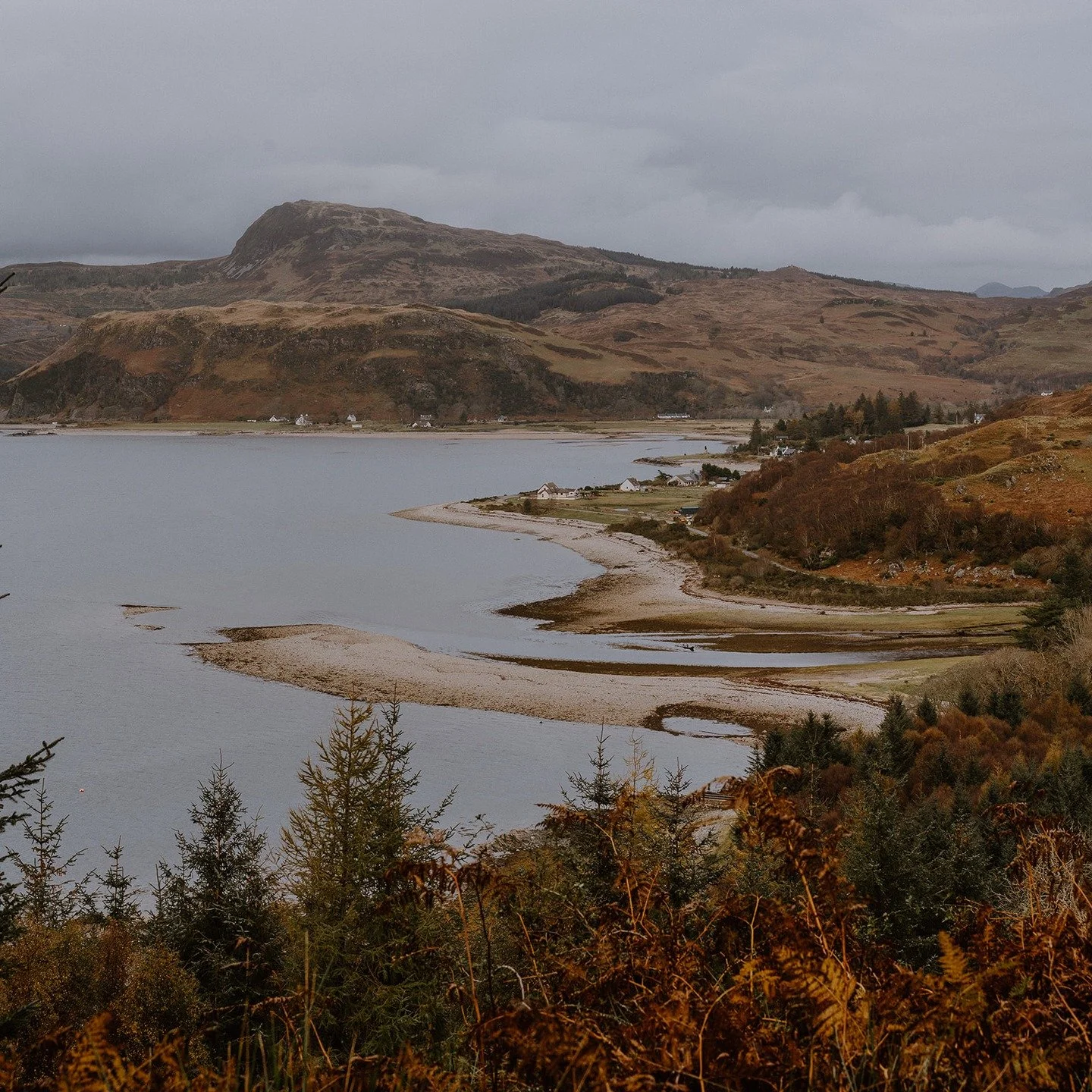 Beautiful autumnal photographs from @caitlinmmacdonald who recently stayed Nead Bernera, our cosy wee cabin in Glenelg. 

Caitlin wrote to tell us &ldquo;I love beautiful spaces and places and I love autumn so my stay at Nead Bernera really filled my