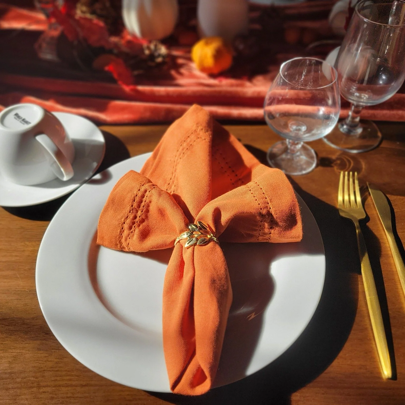 Let's make this holiday dinner a special one because your family deserves the best. 
_____________________
Learn more about our event &amp; project services:
www.dreamtalkmanagement.com
Instagram: @dreamtalkmanagement

#PrivateDining #EventPlanner #L