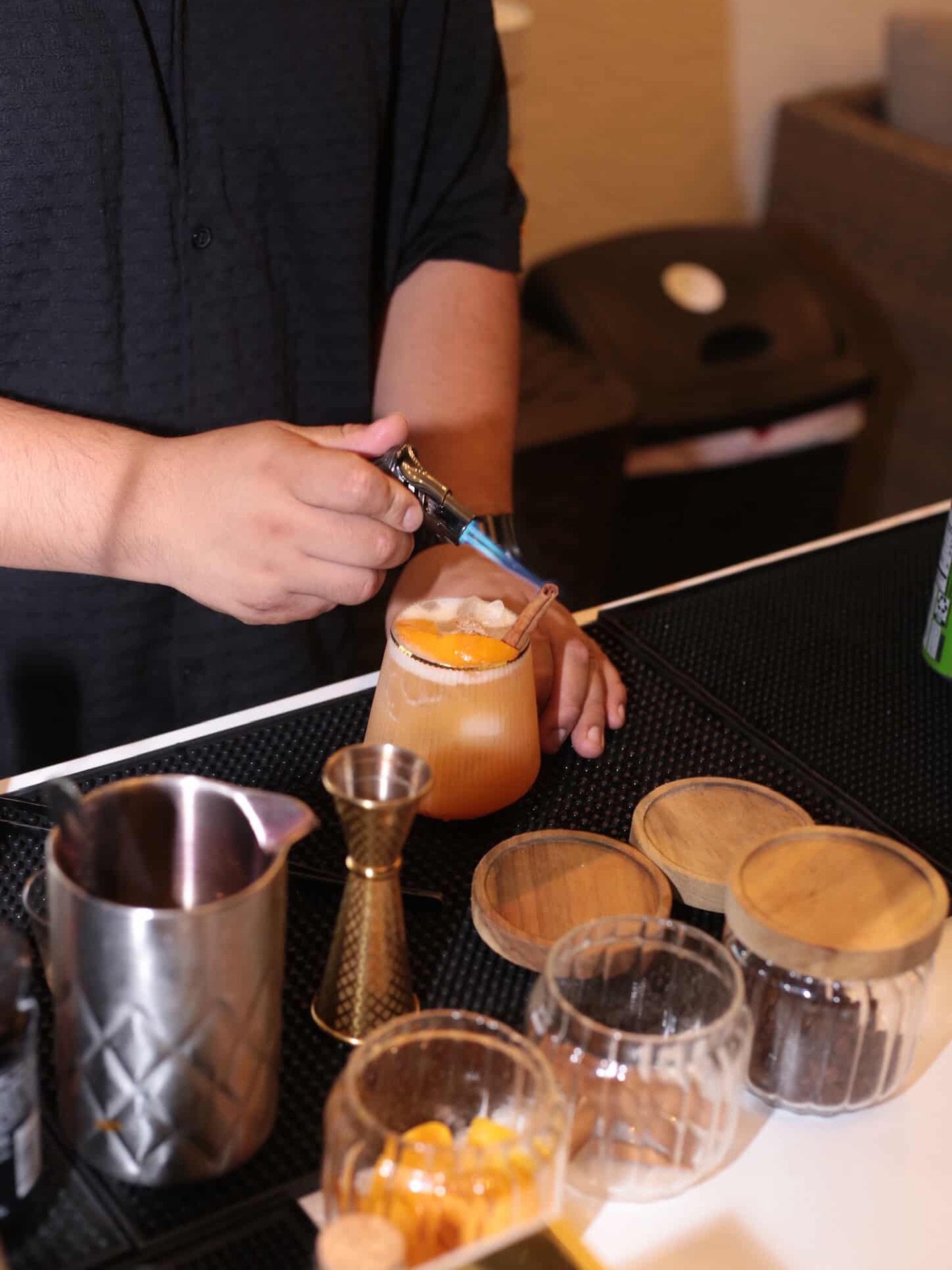 If your cocktails don&rsquo;t look this cute&hellip; you need us 😌#peachmargarita #espressomartinis #mobilebartender #orlandomobilebar