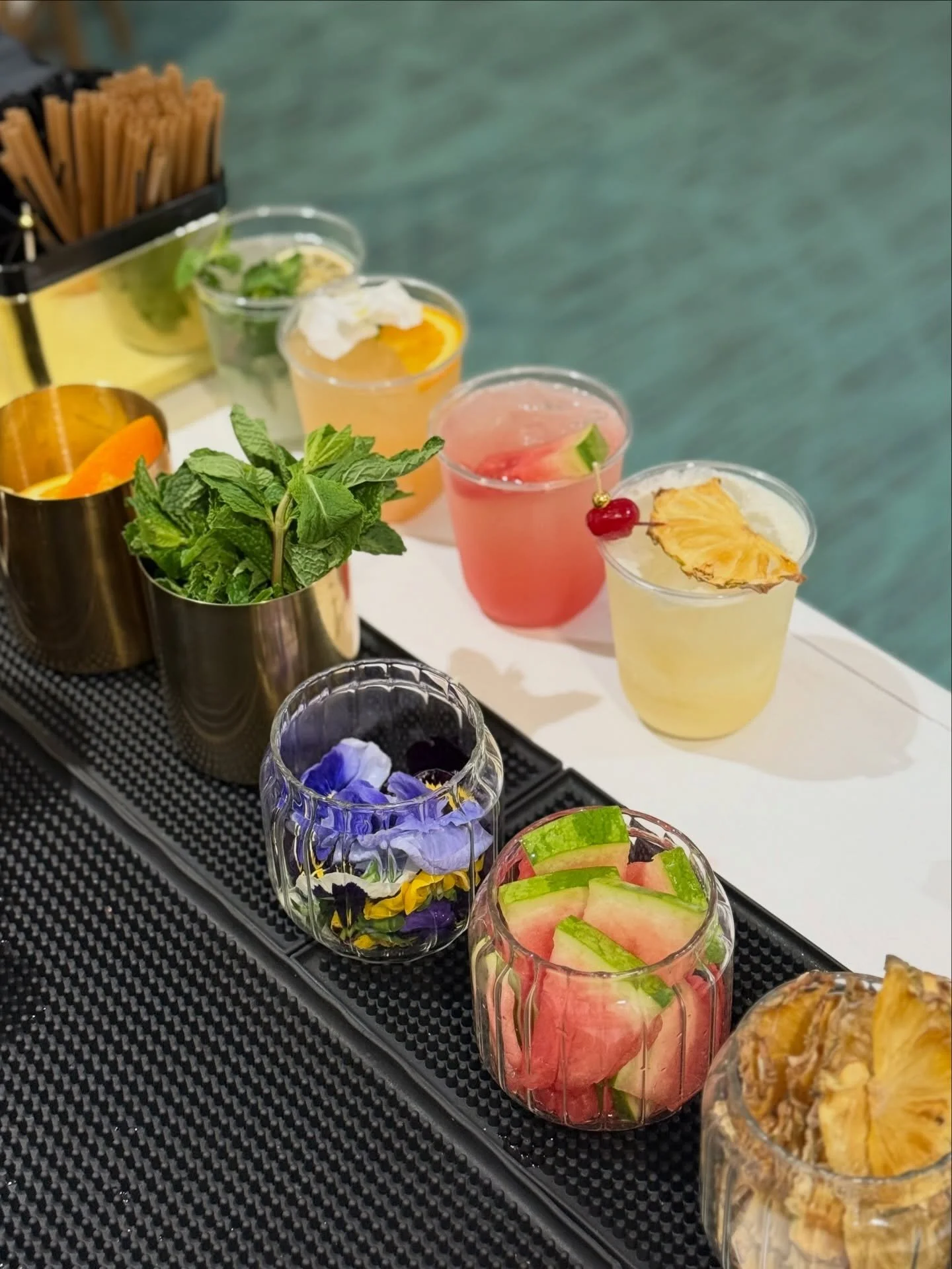Honoring 80 years with a carefully designed mocktail experience.
#orlandomobilebar #floridamobilebar #mocktails