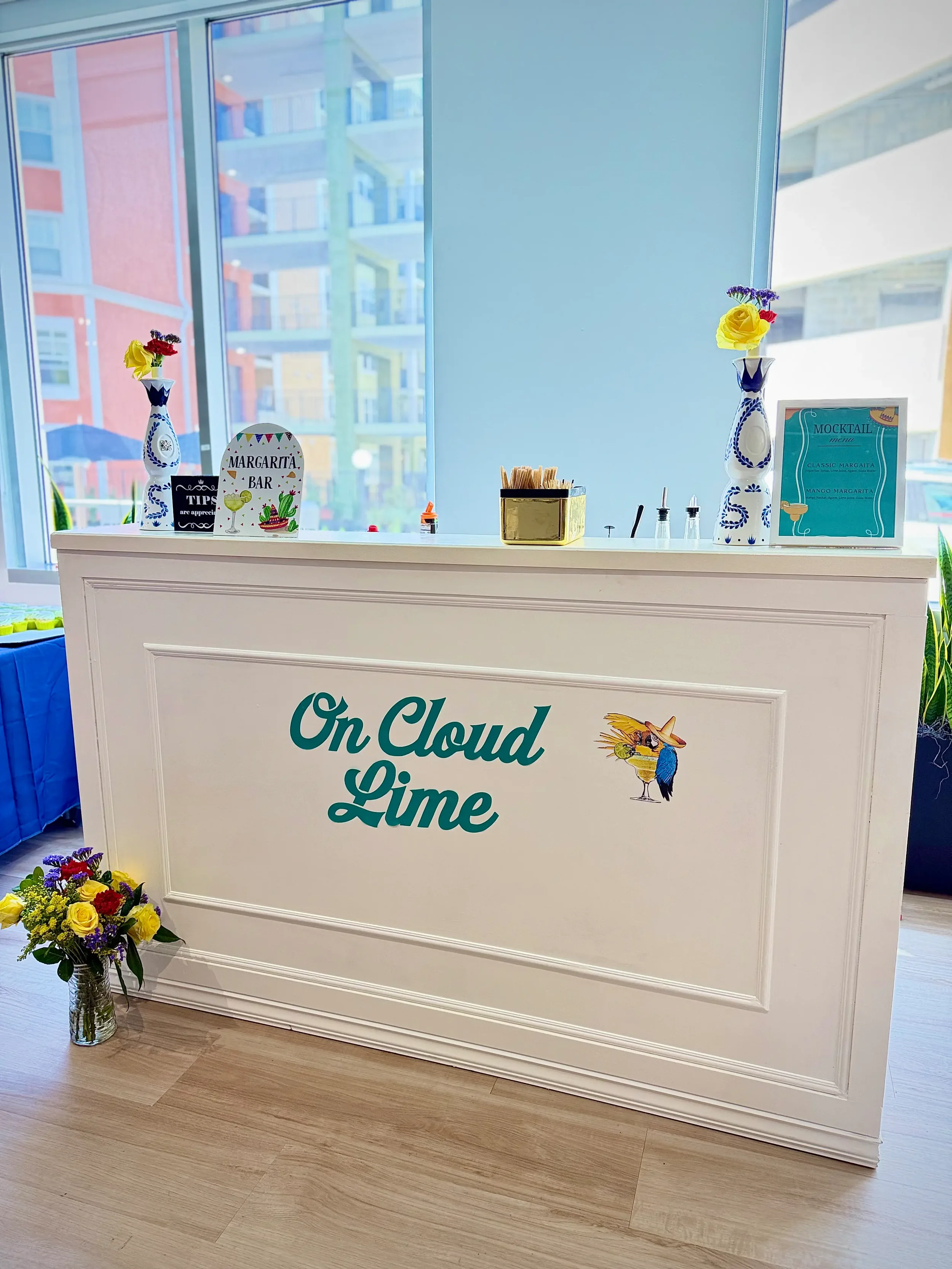 Custom mobile mocktail bar for On Cloud Lime's corporate lunch break in Orlando, featuring branded margaritas, a professional bar setup, and an interactive employee appreciation experience.