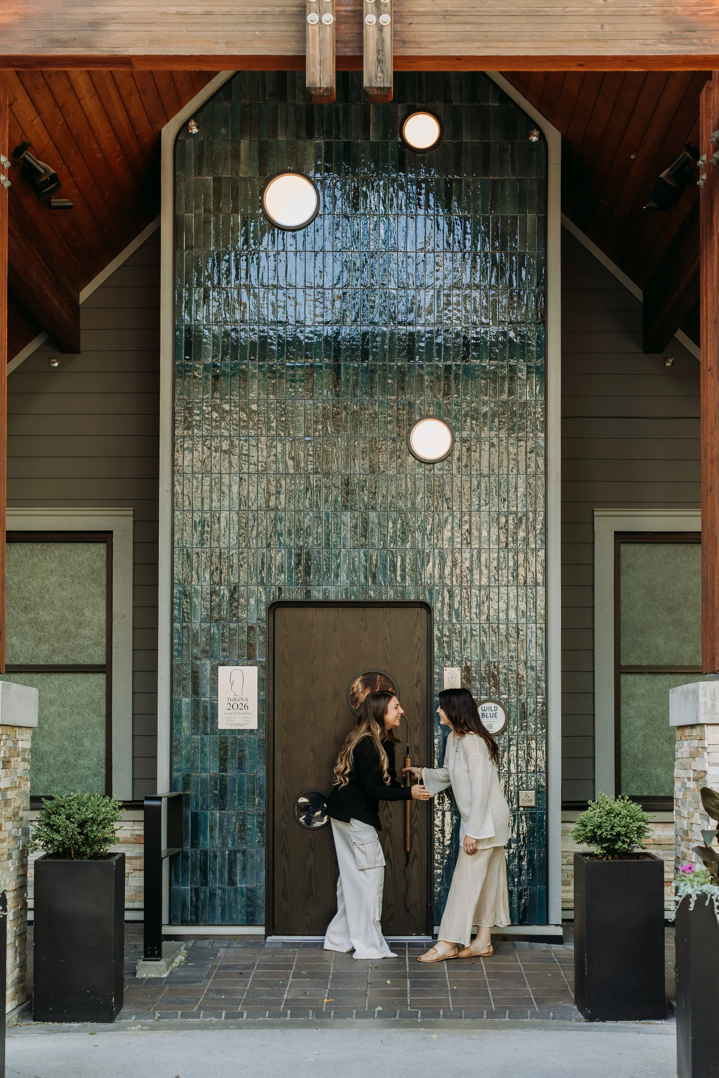 Glimmer x Wild Blue by Leah Kathryn Photography