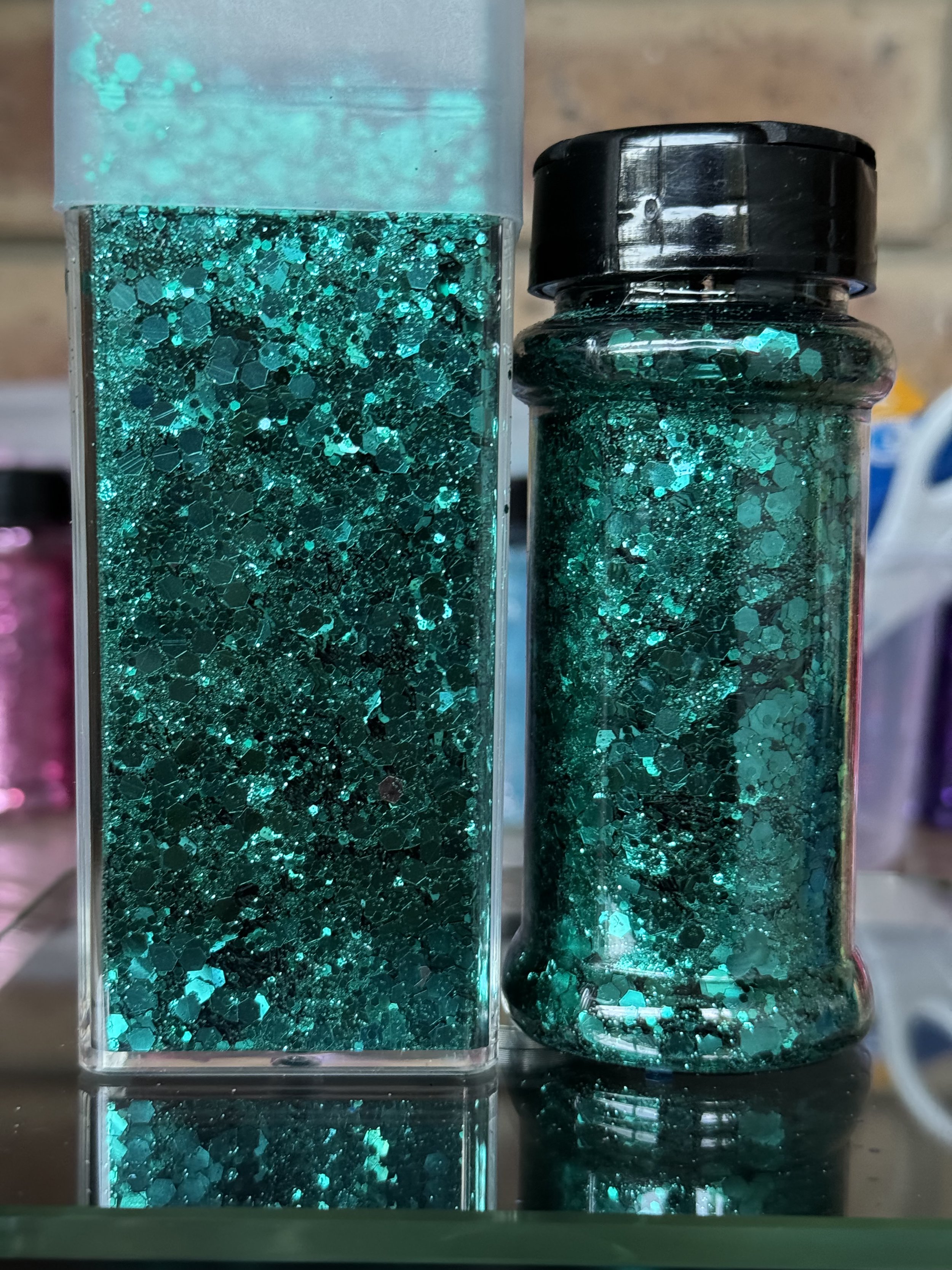 GLITTER- TEALY