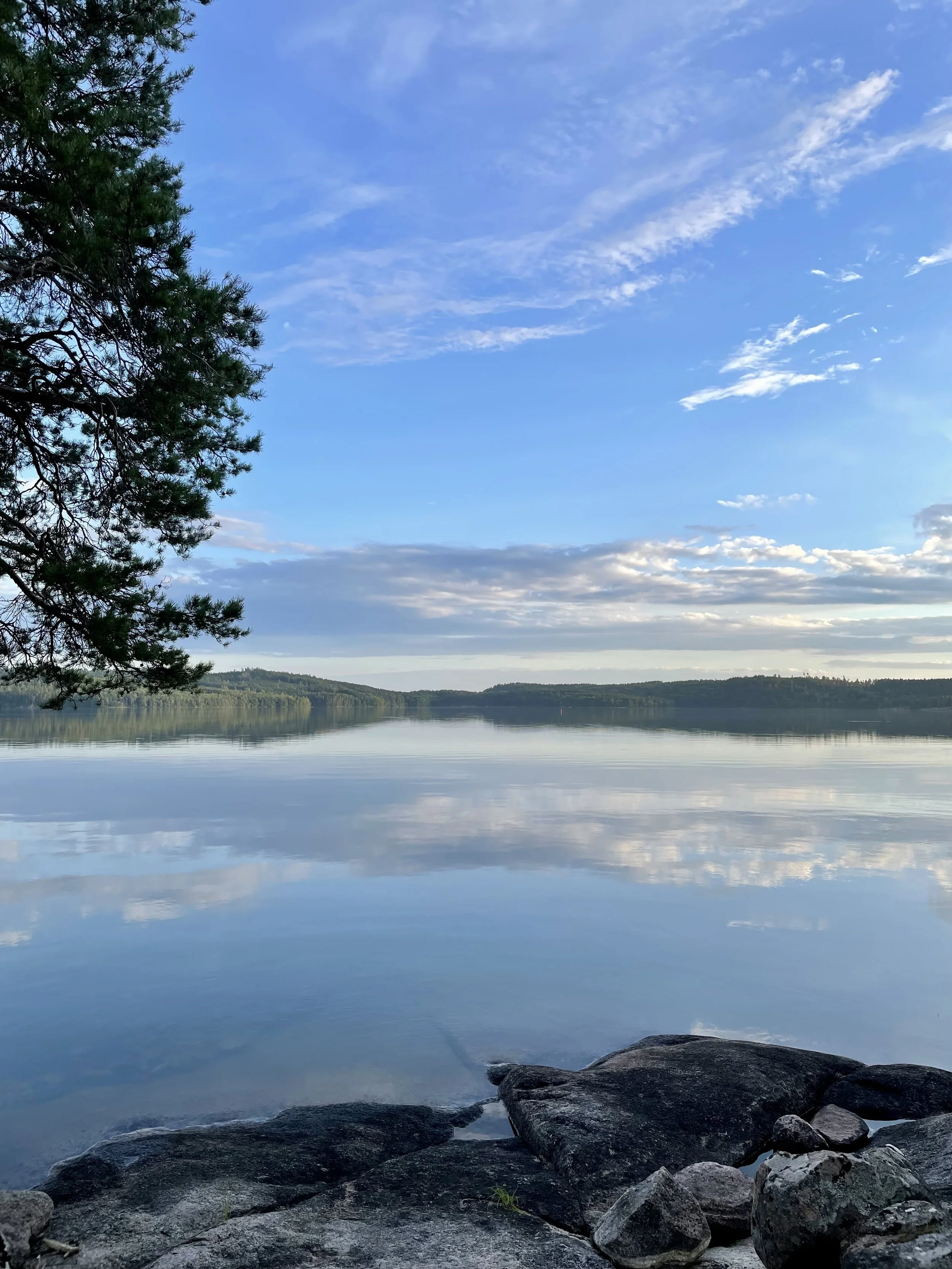 Sommer Yoga Retreat in Schweden. Direkt am See.