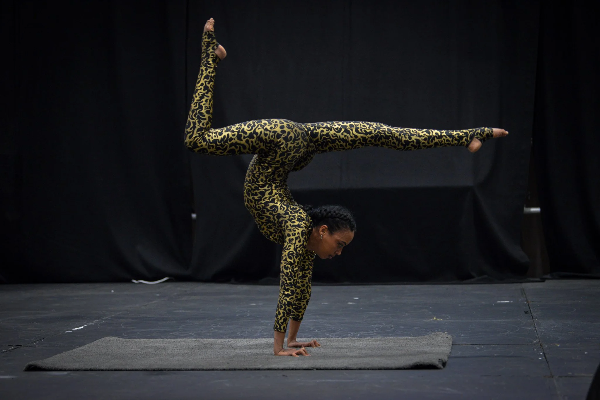 UKTF_26_Contortionist_Low_Res_2.jpg