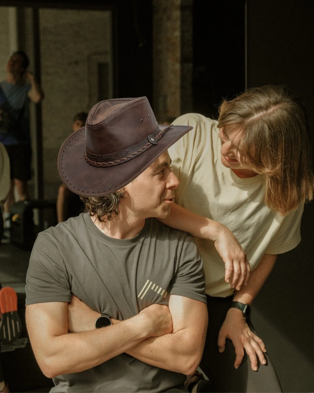 Vandaag is het International Country Music Day. Verwacht je dus aan Country beats all day long! 

Trainer Jef: 🤠 yeehaw!
Trainer Flo: 🙉 make it stop.

Wie komt er mee viben? 🤠