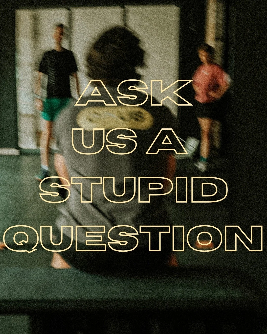 29 september = Ask a Stupid Question Day.

Dus kom maar door:
❓ Moet ik eerst zweten of eerst drinken?
❓ Kan je gains krijgen van &eacute;&eacute;n training?
❓ Mag ik mijn hond meenemen als squat-buddy?

Bij ons bestaan er g&eacute;&eacute;n domme vr