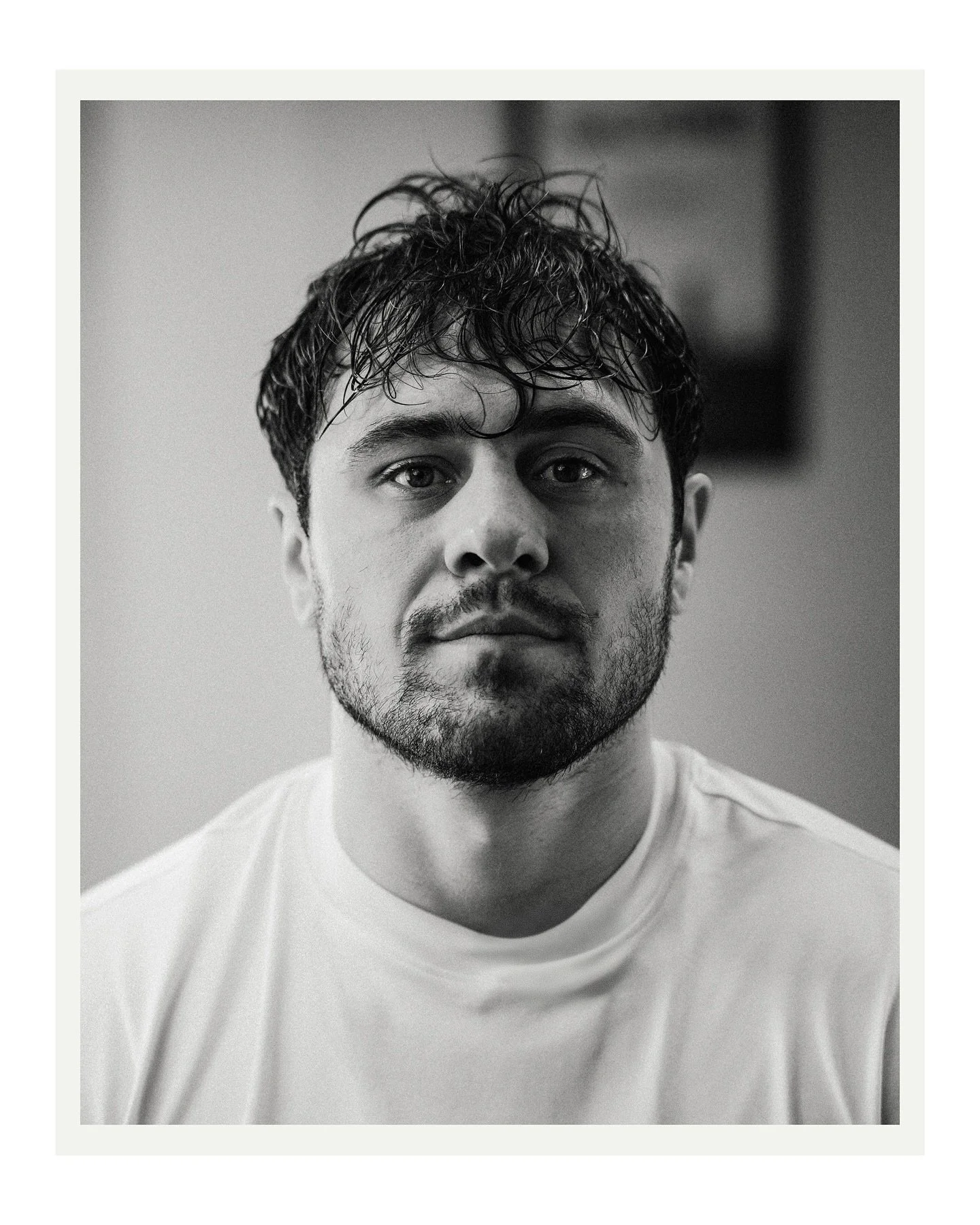 Tomorrow night, @whiterhino_21 steps into the ring against @arslanbek_mahmudov.
I cannot wait for this fight! 
This year, I’ve been lucky enough to work with Dave for @flysportswear. I’ve also had the chance to photograph his fight glov